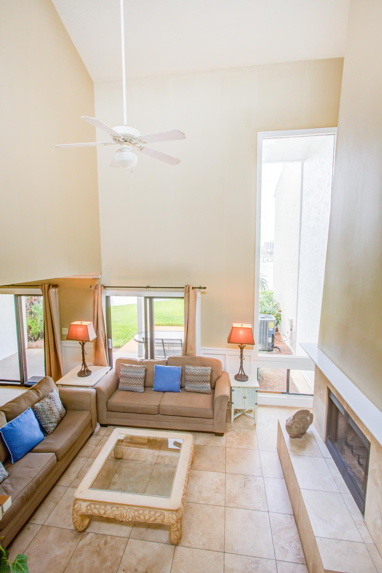 SHORELINE TOWERS 4 - Residential