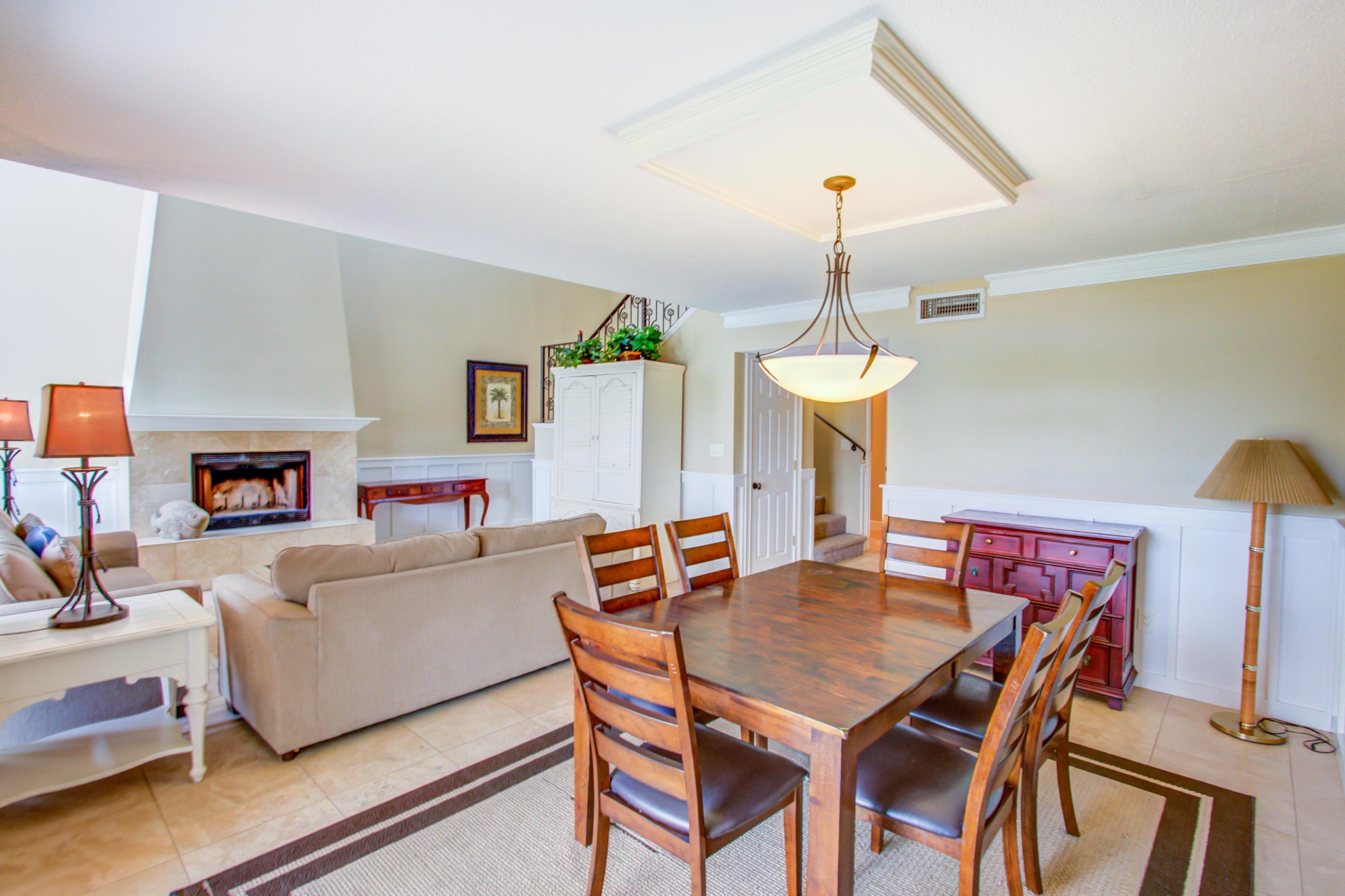 SHORELINE TOWERS 4 - Residential