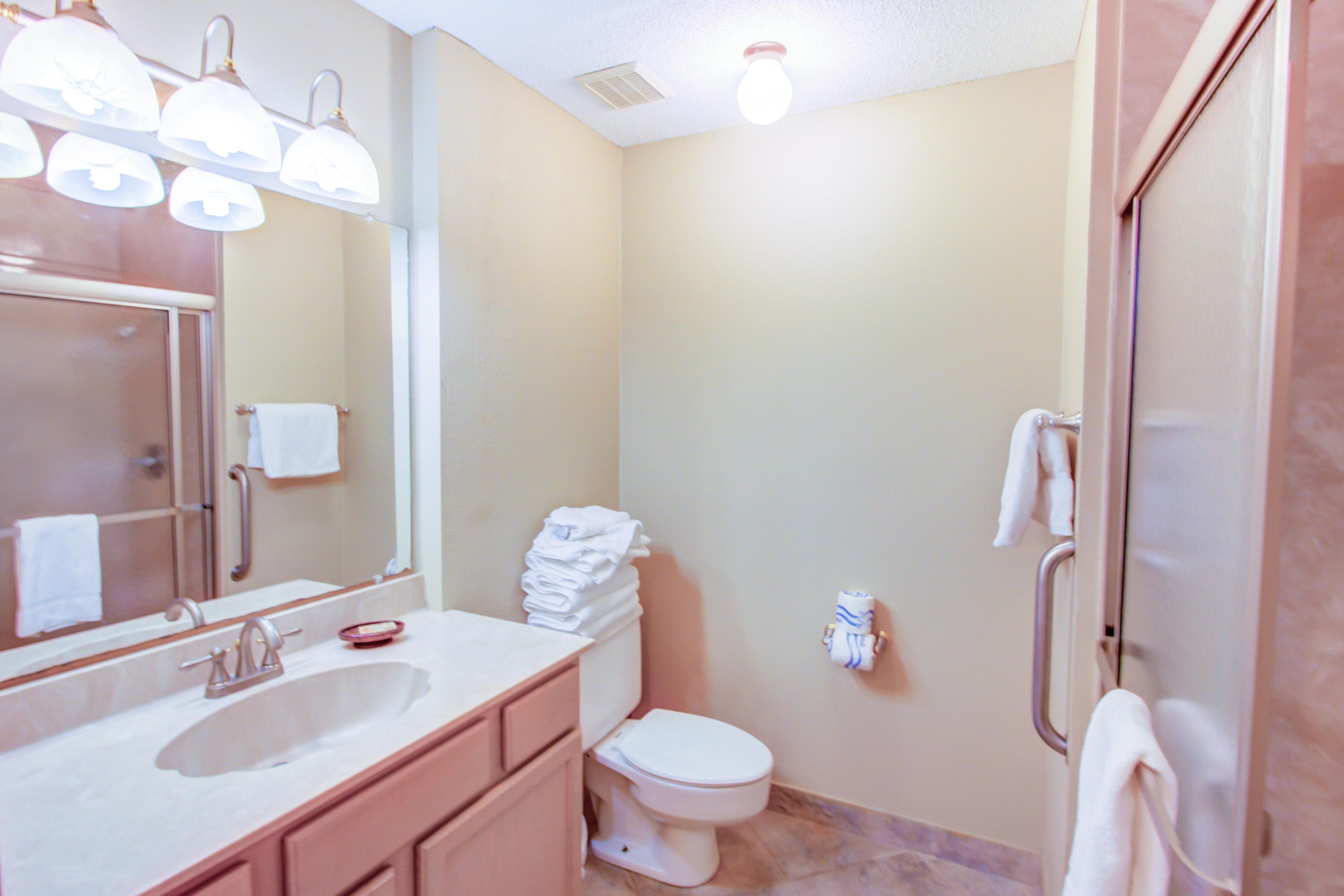 SHORELINE TOWERS 4 - Residential