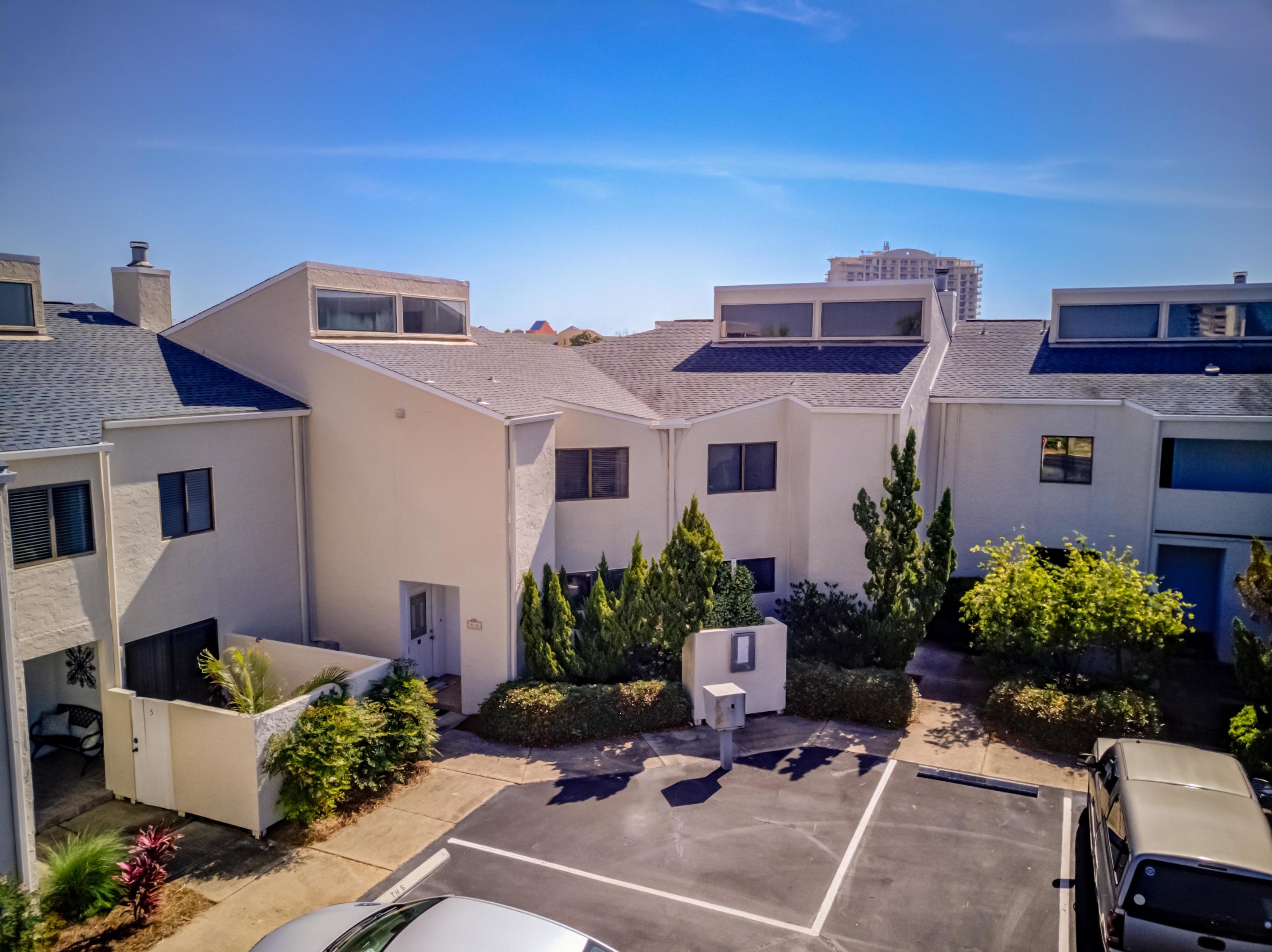 SHORELINE TOWERS 4 - Residential