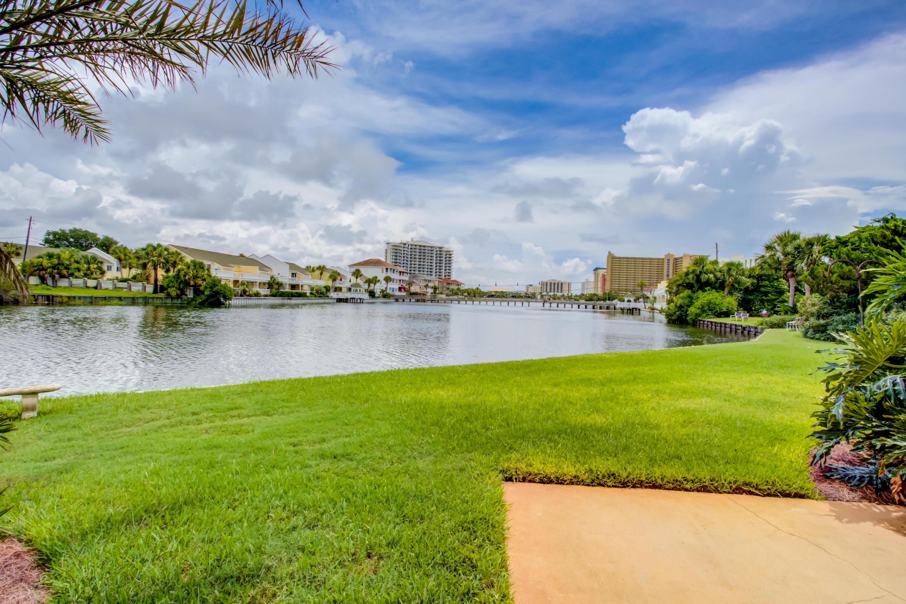 SHORELINE TOWERS 4 - Residential