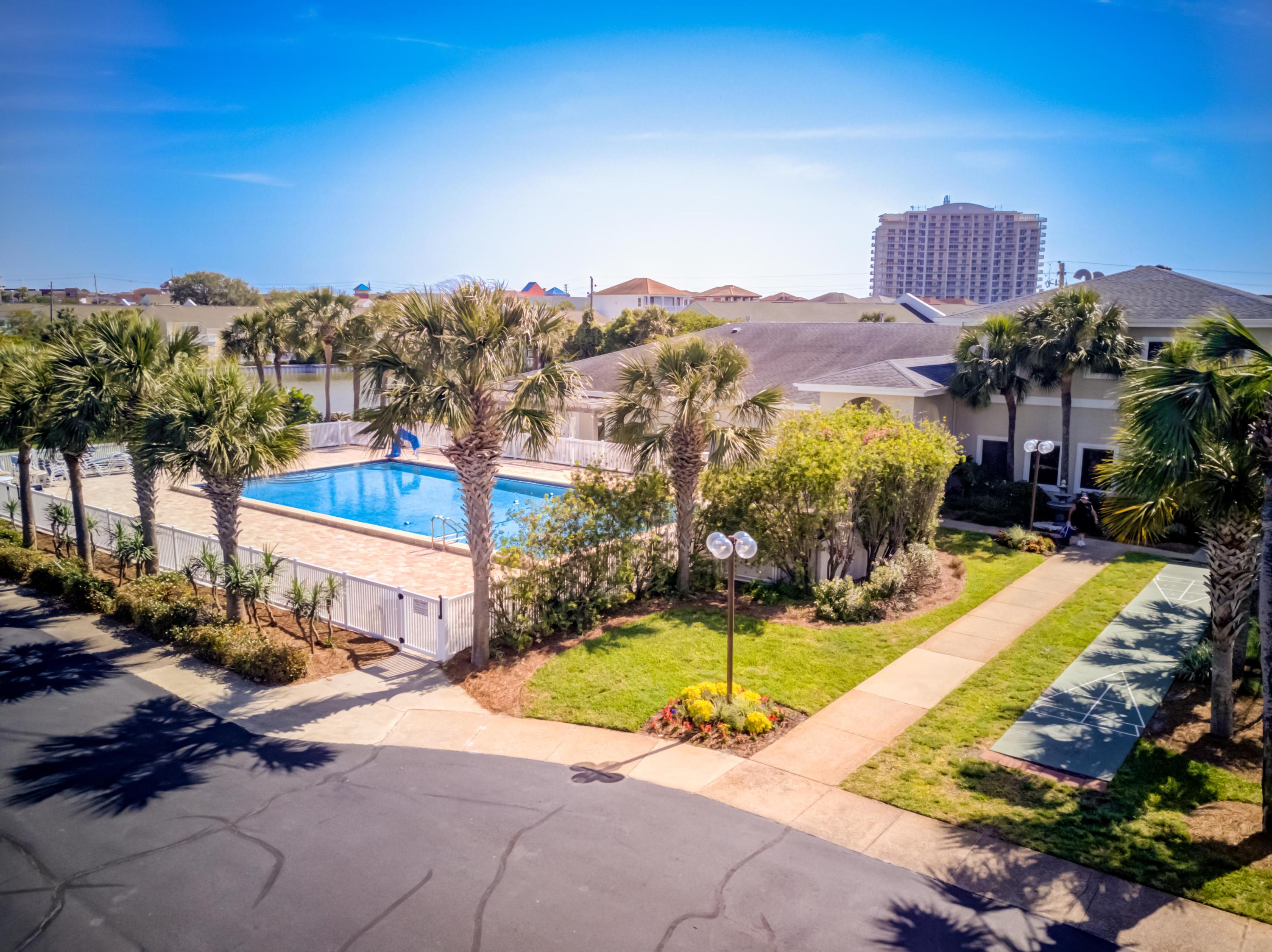 SHORELINE TOWERS 4 - Residential