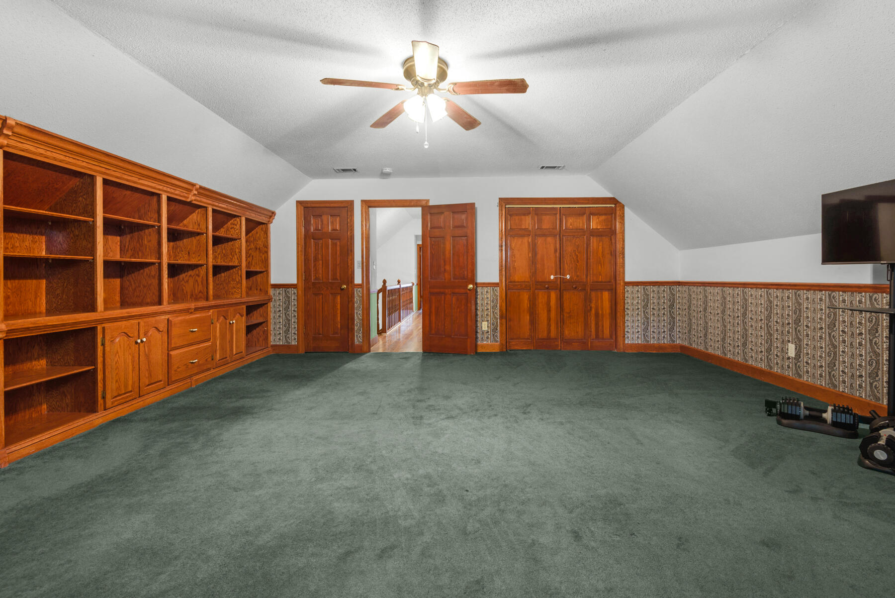 SHADY LANE - Residential
