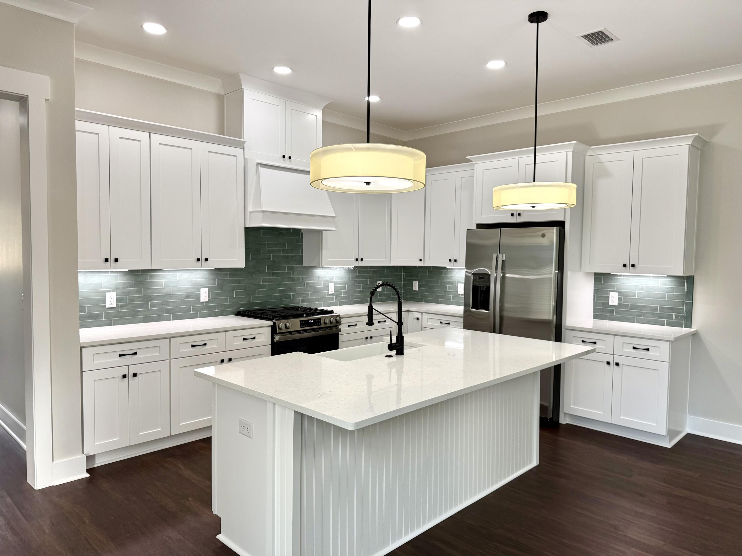 DEER MOSS CREEK - Residential