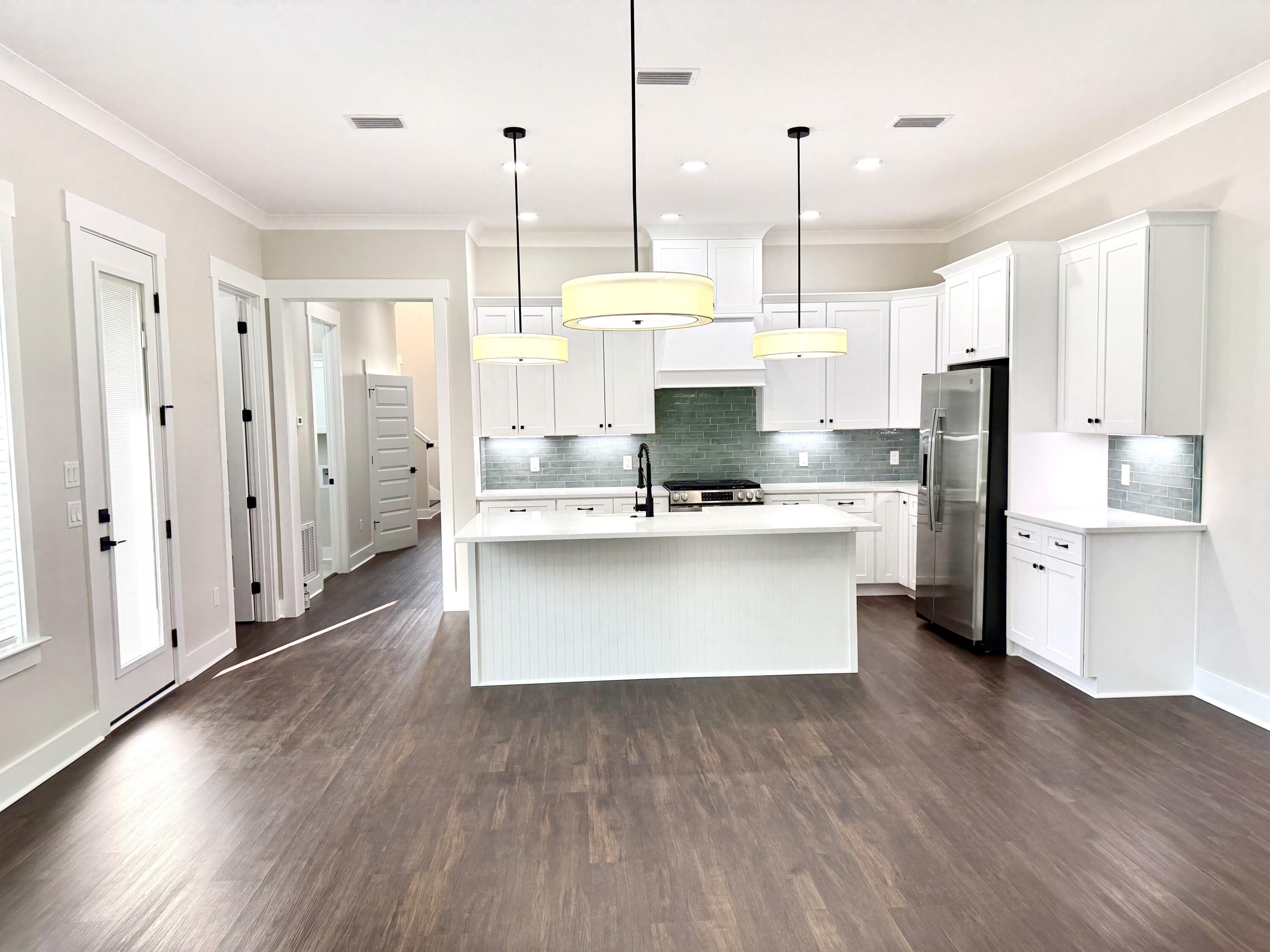 DEER MOSS CREEK - Residential