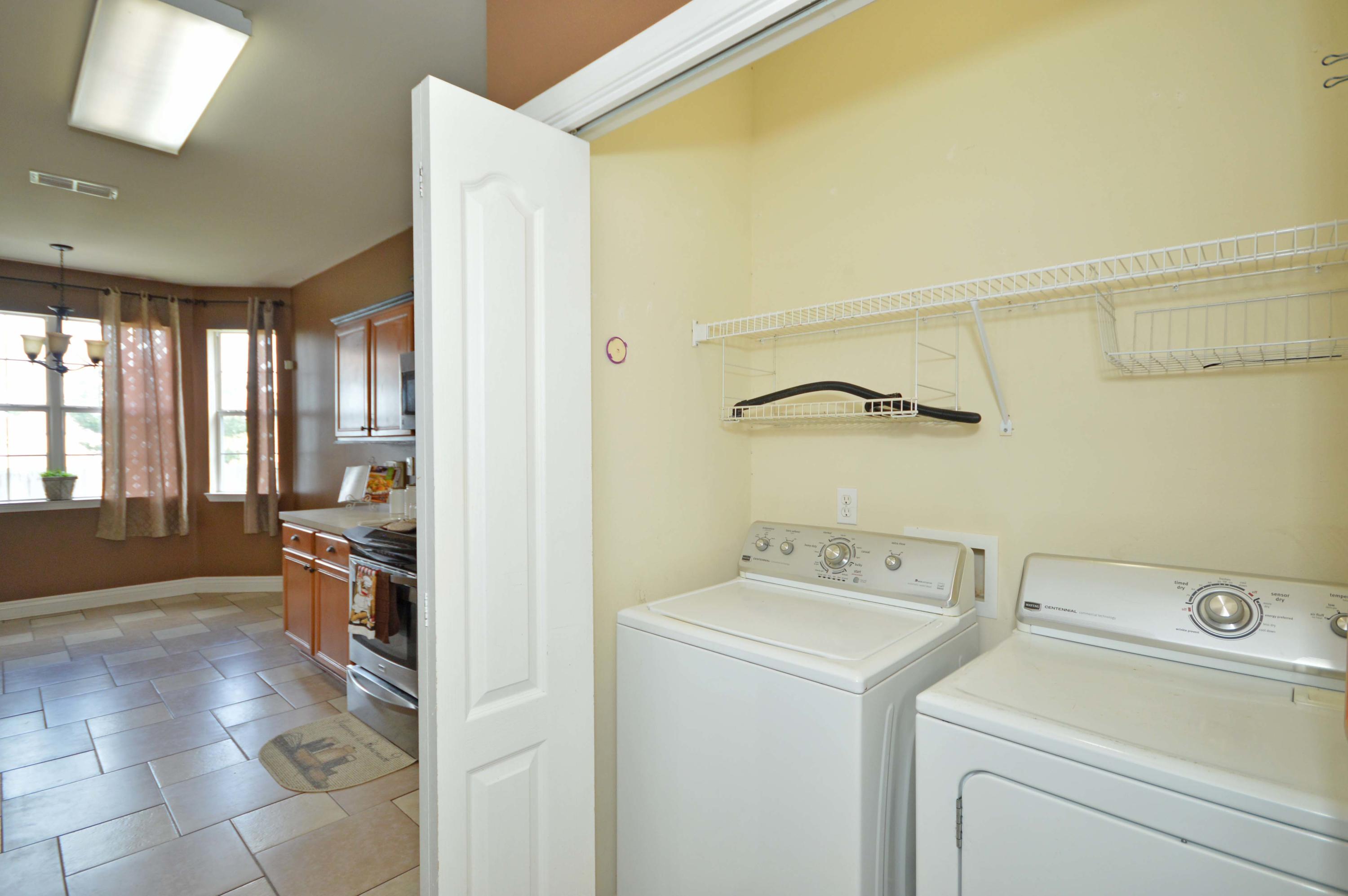 SANDY RIDGE ESTATES - Residential