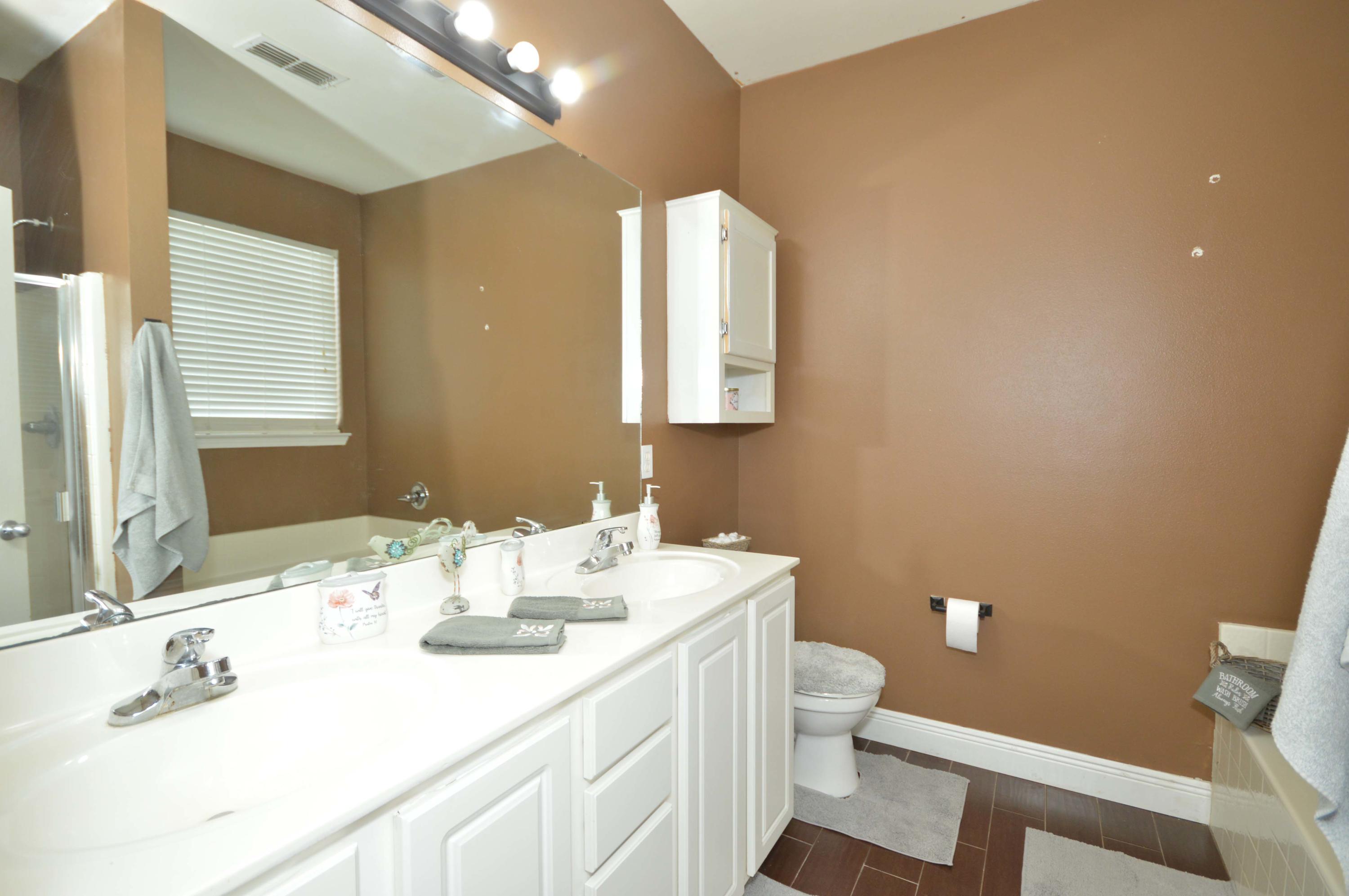 SANDY RIDGE ESTATES - Residential