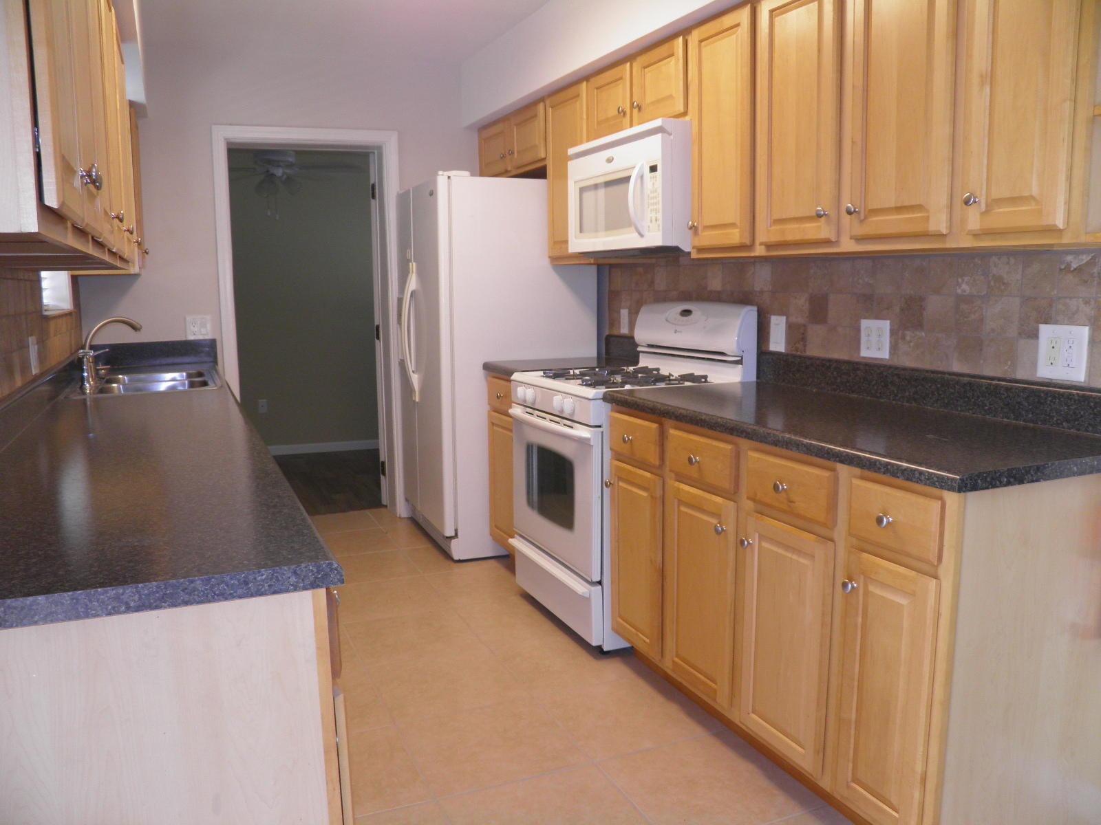 GARNIERS BEACH 2ND Addition, Lot 11 Blk 2. - Residential