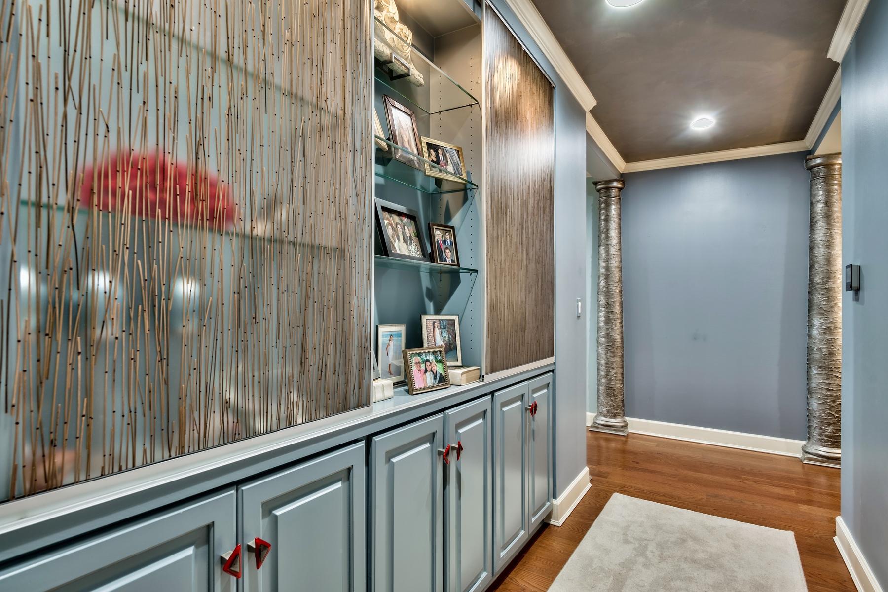 ONE WATER PLACE AT KELLY PLANTATION - Residential