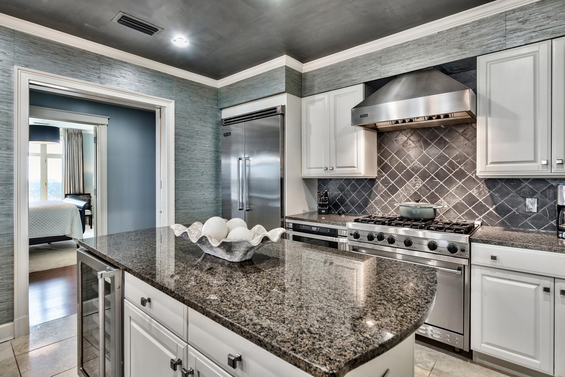 ONE WATER PLACE AT KELLY PLANTATION - Residential