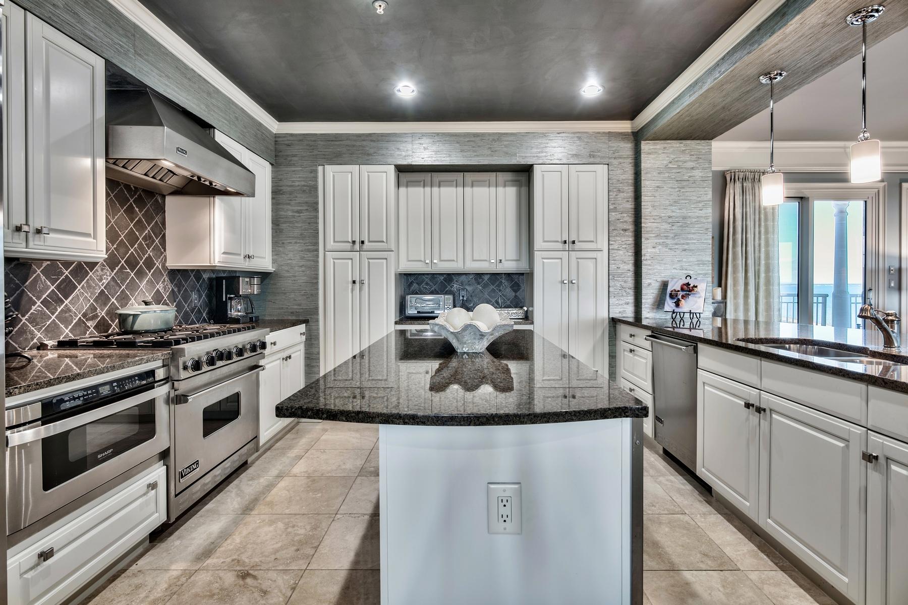 ONE WATER PLACE AT KELLY PLANTATION - Residential