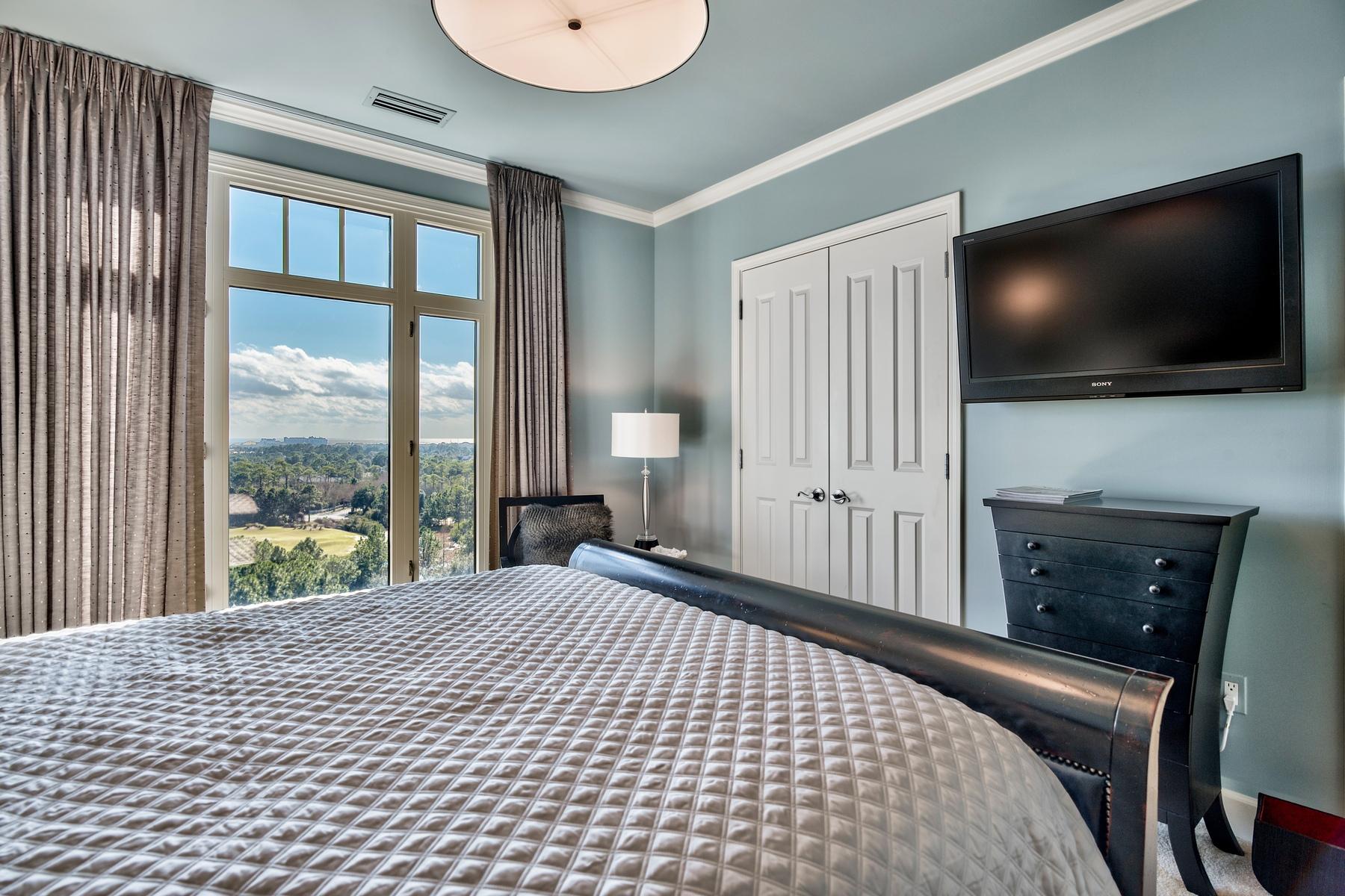 ONE WATER PLACE AT KELLY PLANTATION - Residential