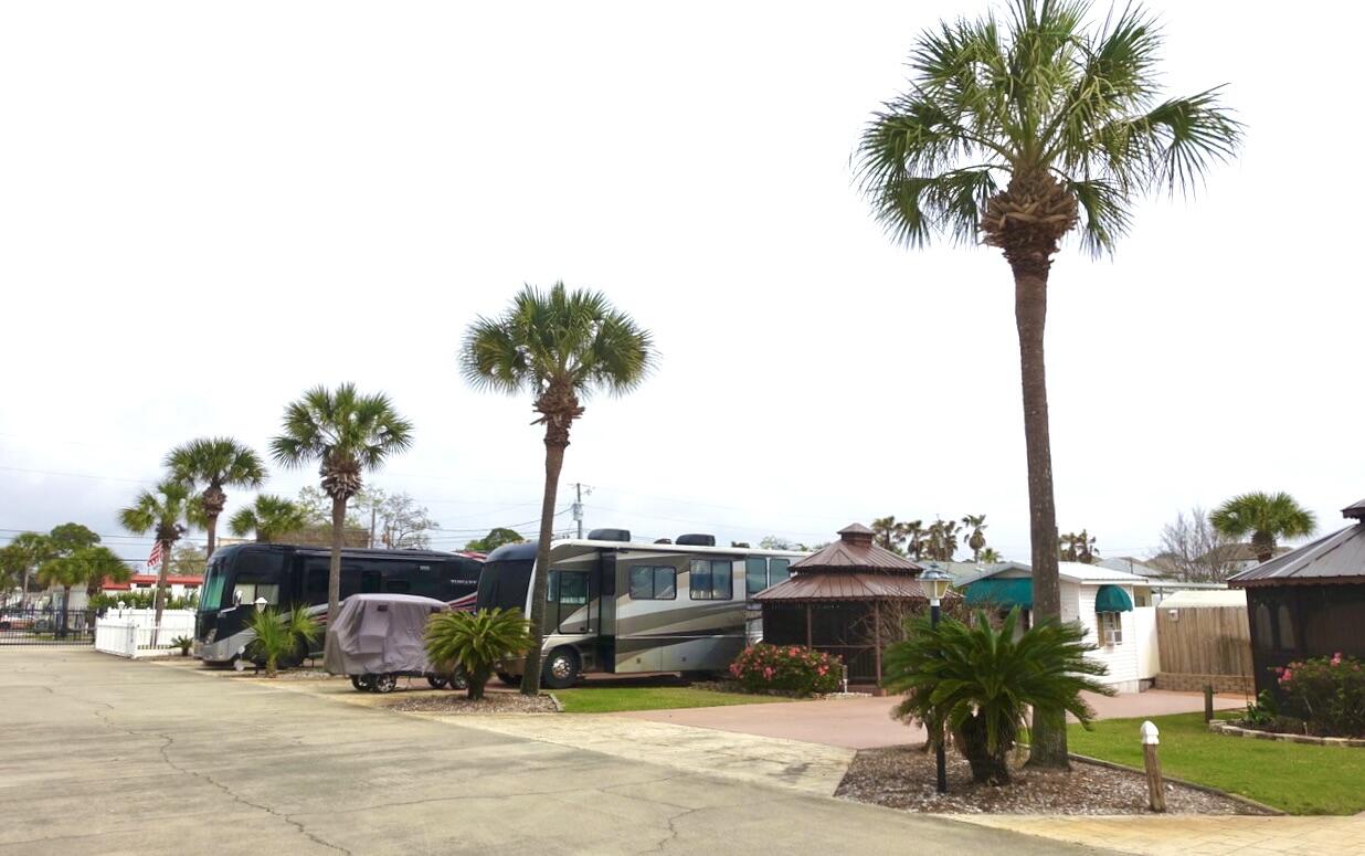 OCEANSIDE - Land