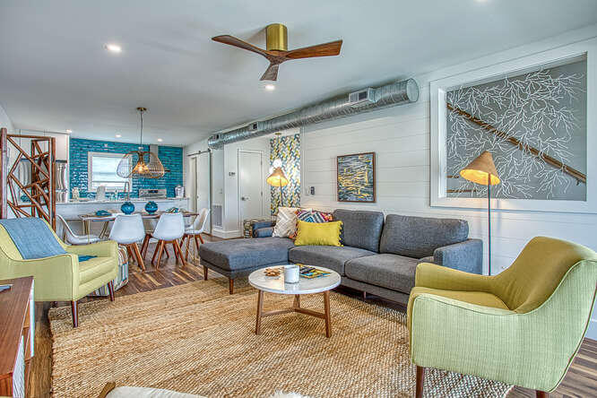 SHORELINE TOWNHOUSE - Residential