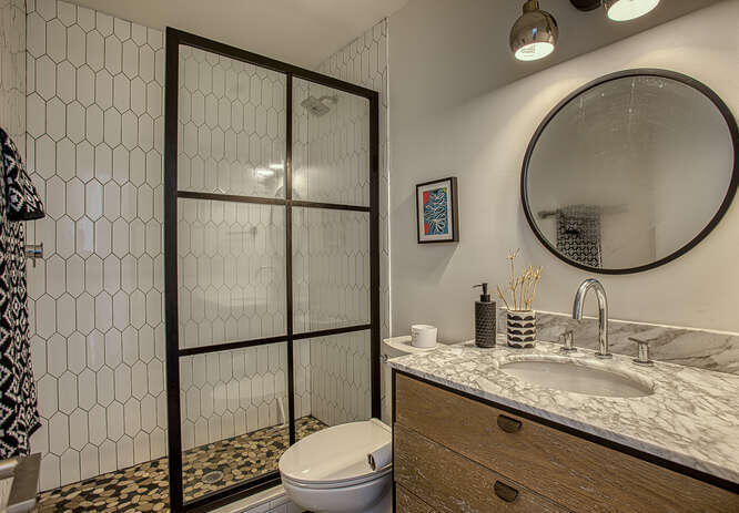 SHORELINE TOWNHOUSE - Residential