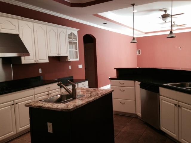 SLEEPY OAKS - Residential