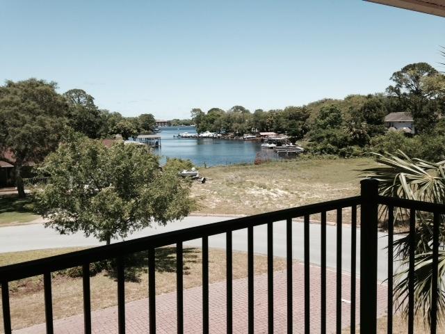 SLEEPY OAKS - Residential