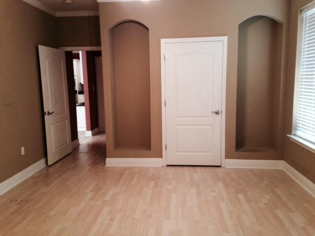 SLEEPY OAKS - Residential