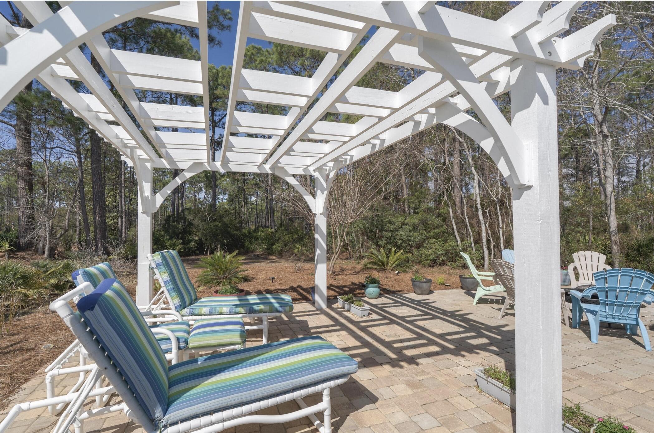 MONARCH ESTATES - Residential