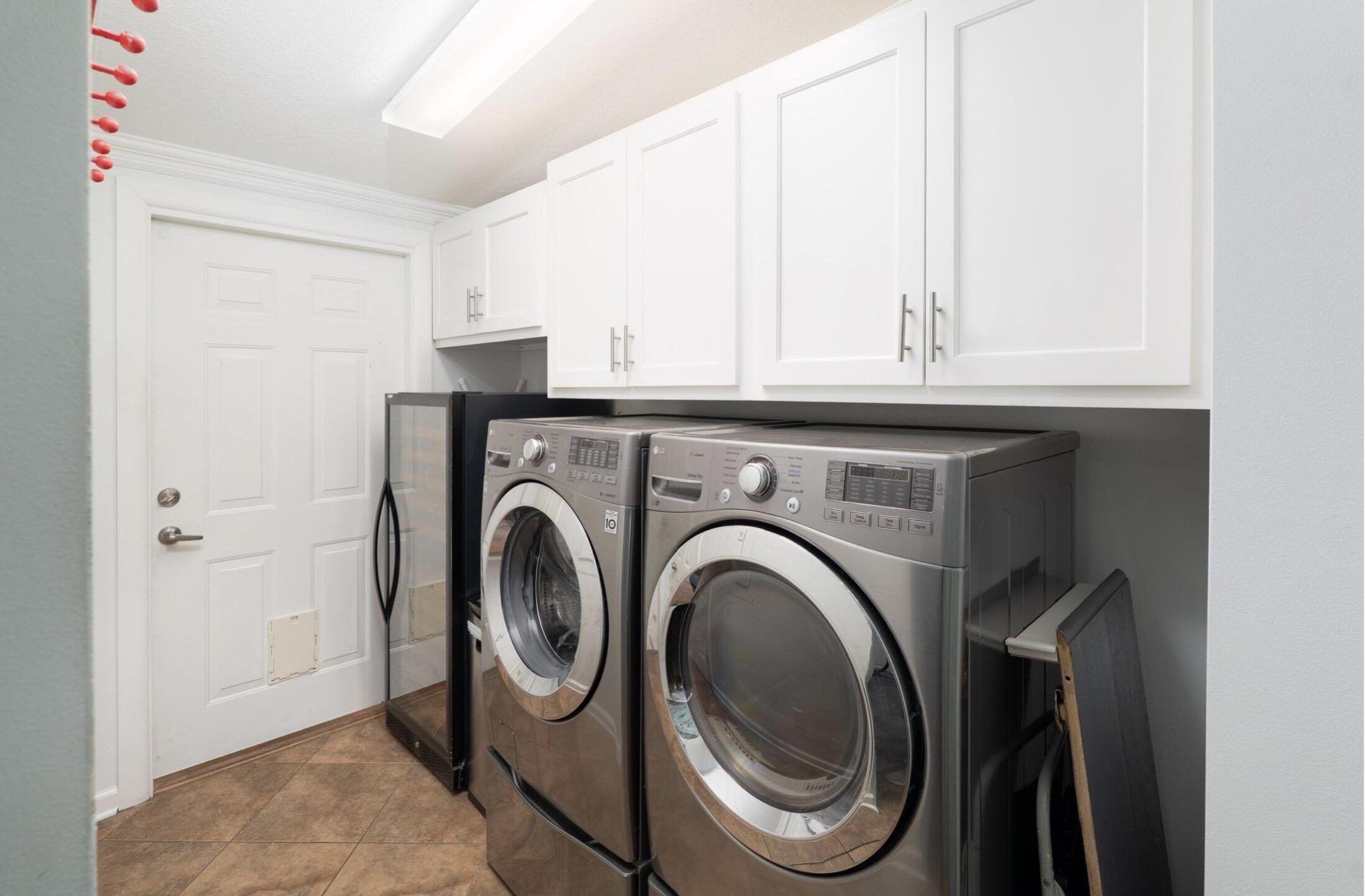 MONARCH ESTATES - Residential