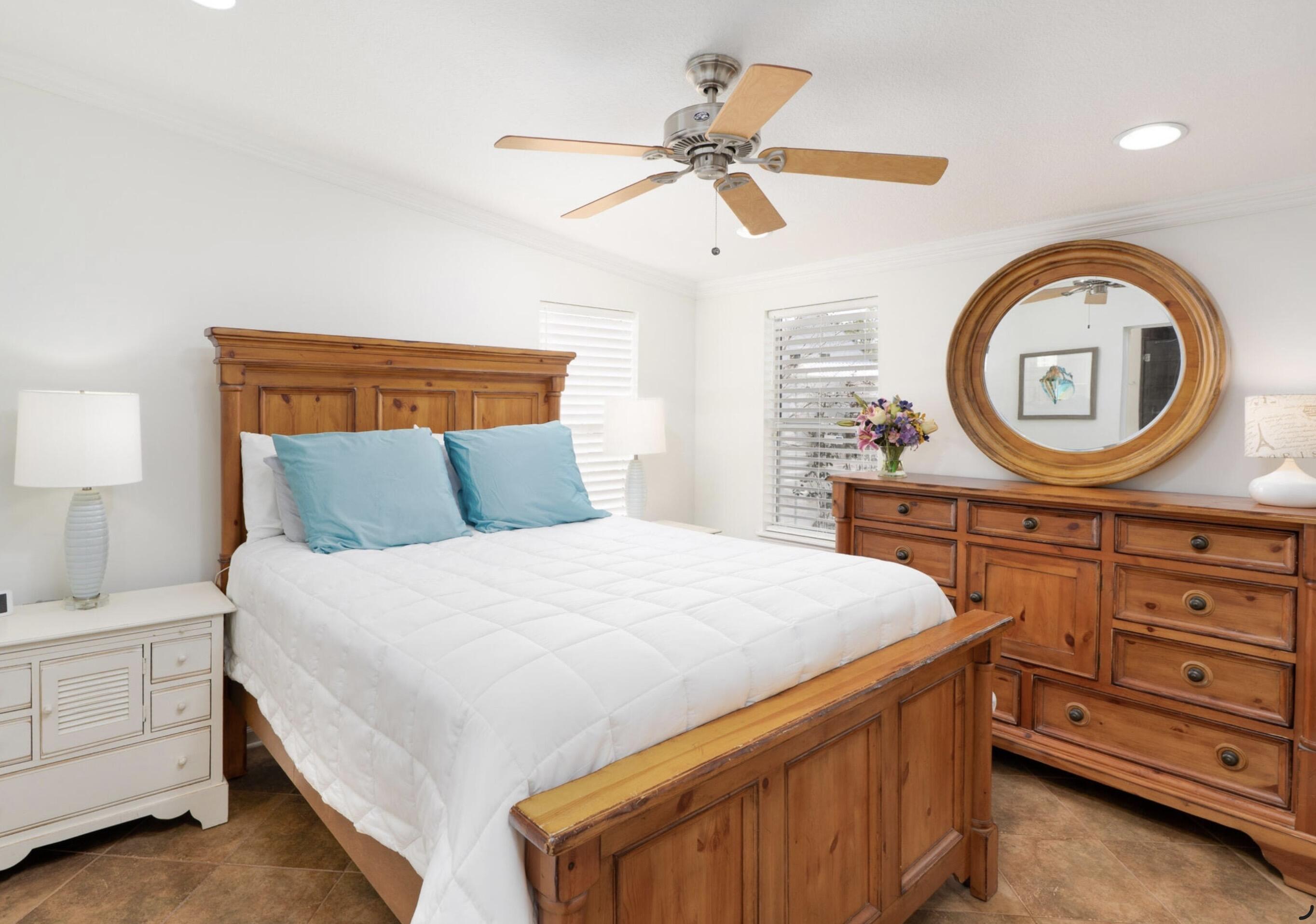 MONARCH ESTATES - Residential