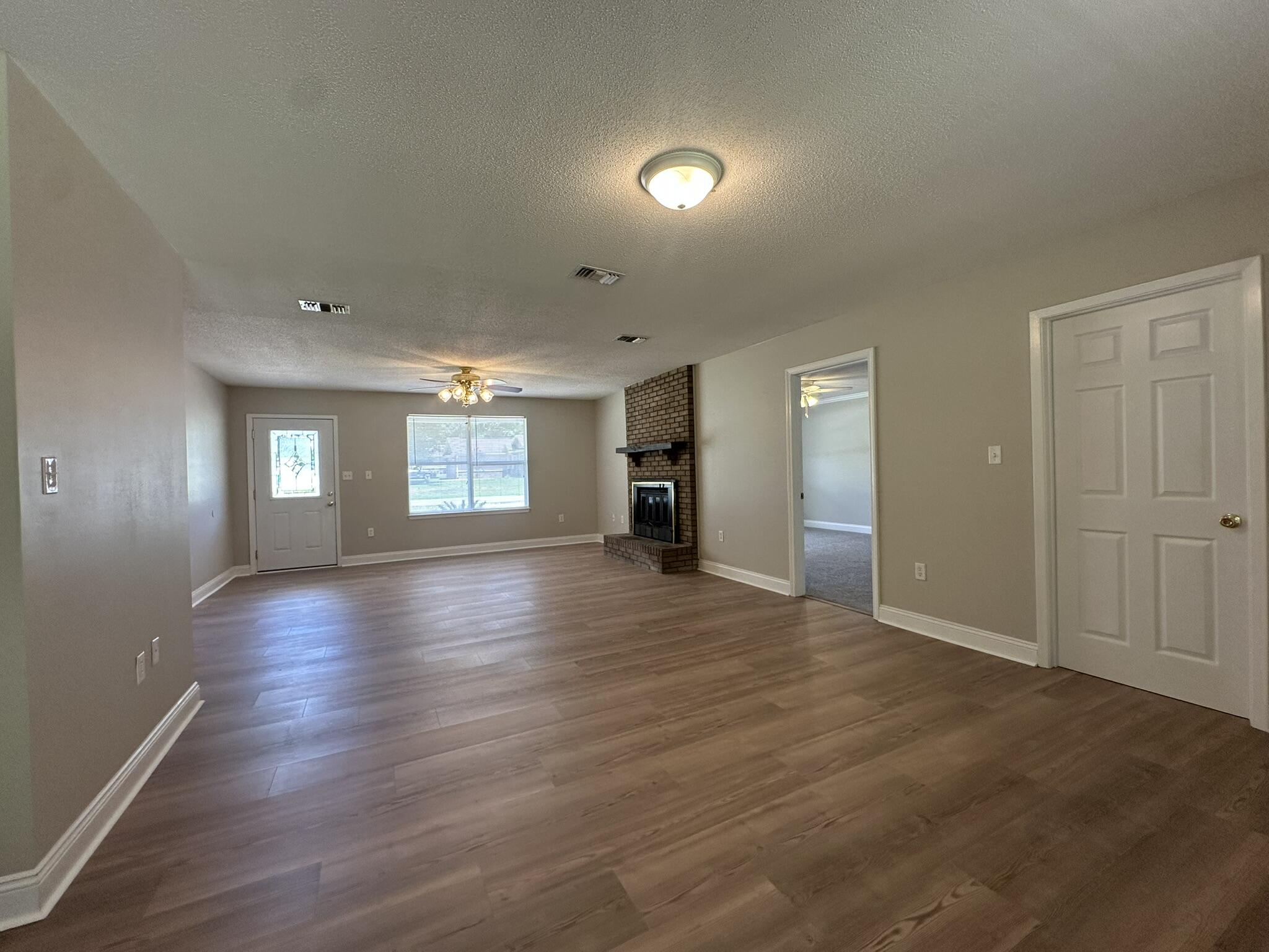 AUBURN HEIGHTS - Residential
