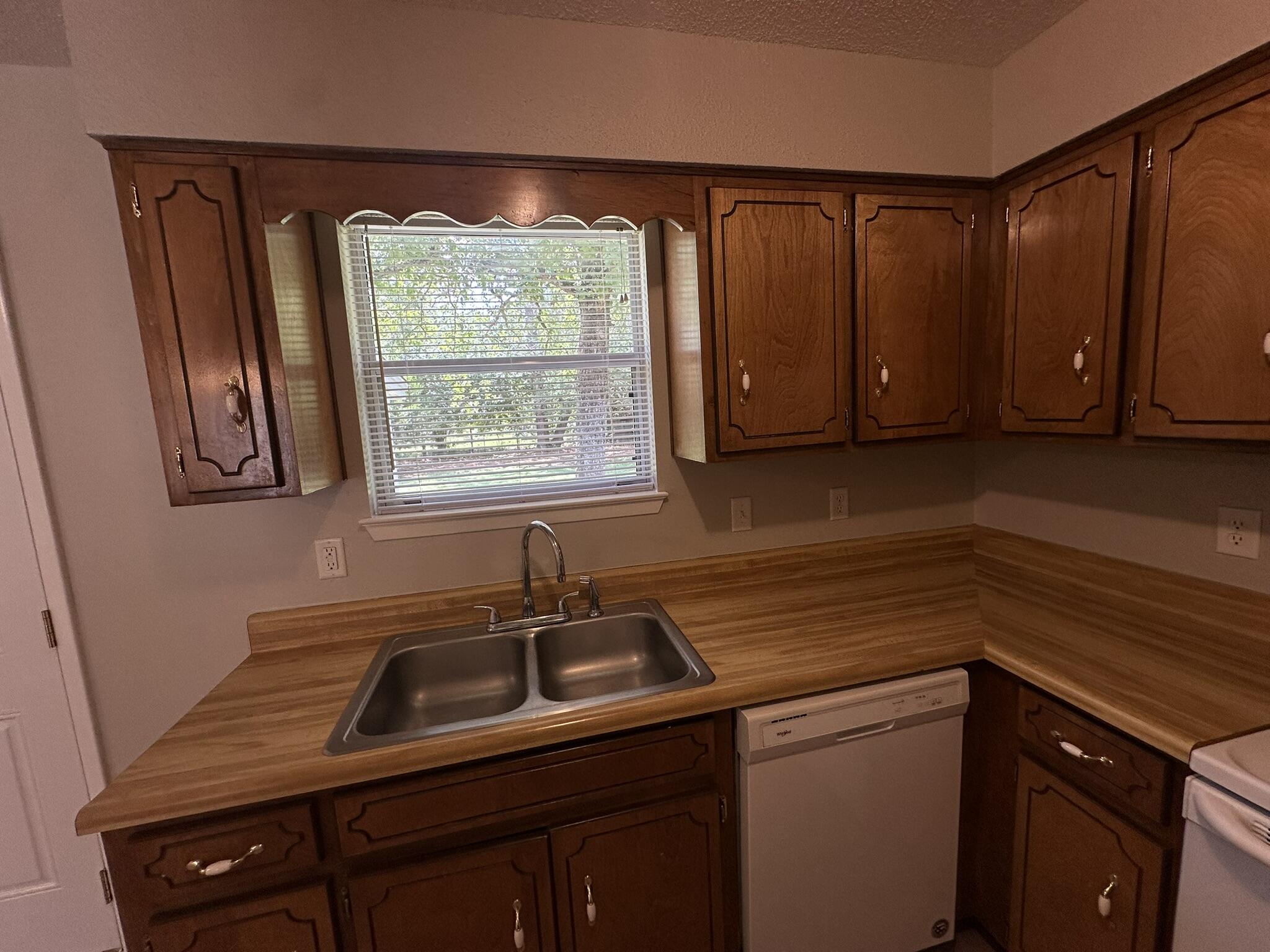 AUBURN HEIGHTS - Residential