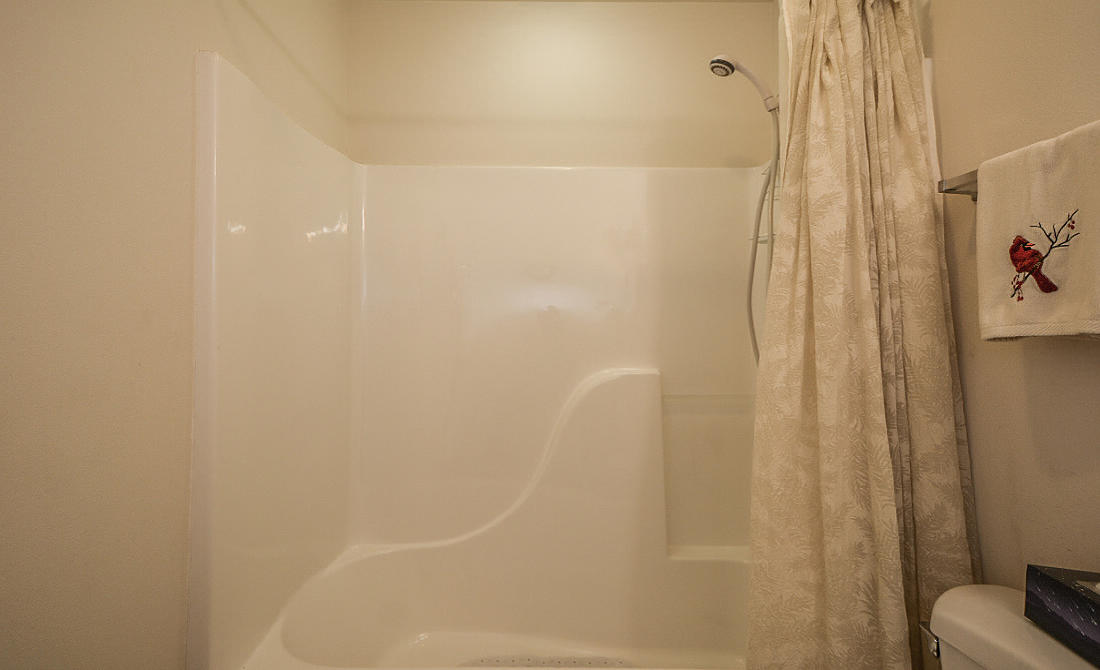 AUTUMN HEIGHTS - Residential