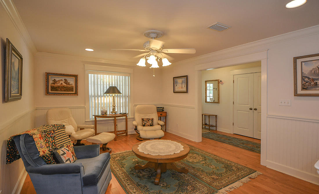 AUTUMN HEIGHTS - Residential