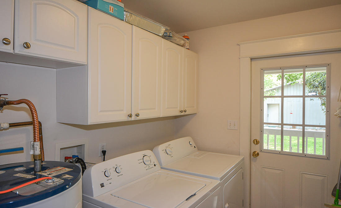 AUTUMN HEIGHTS - Residential