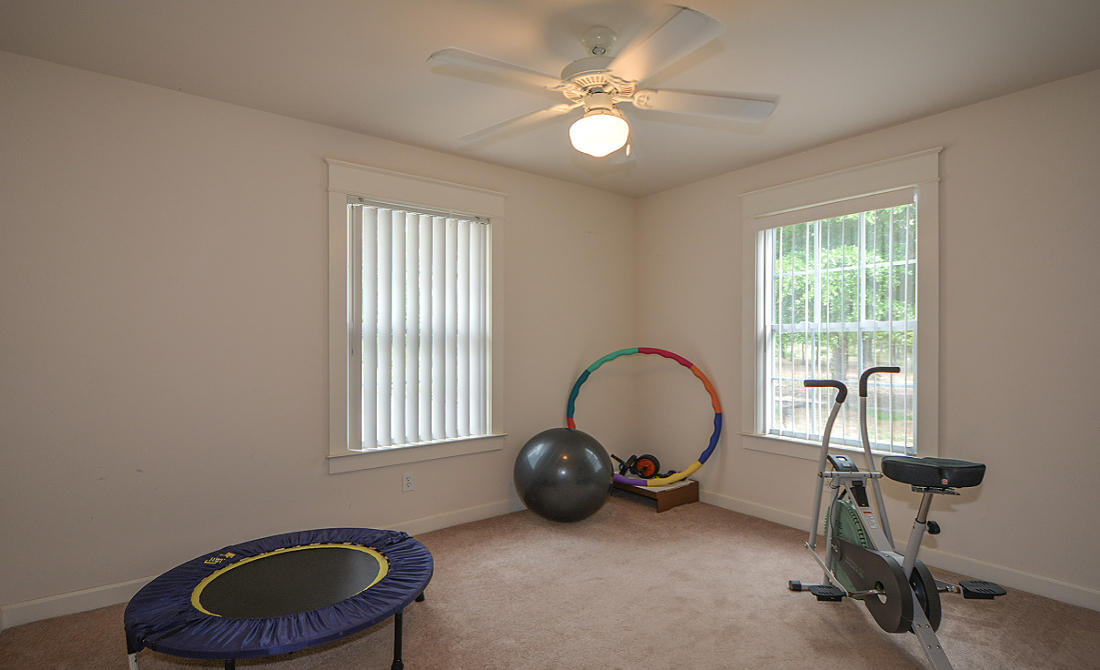 AUTUMN HEIGHTS - Residential