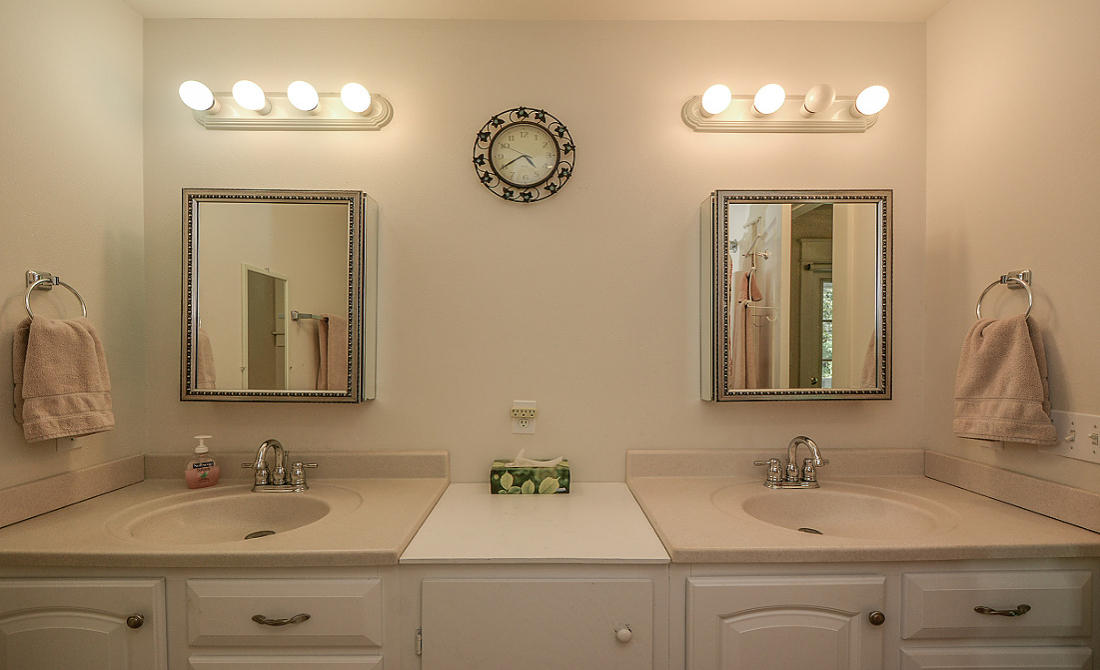 AUTUMN HEIGHTS - Residential