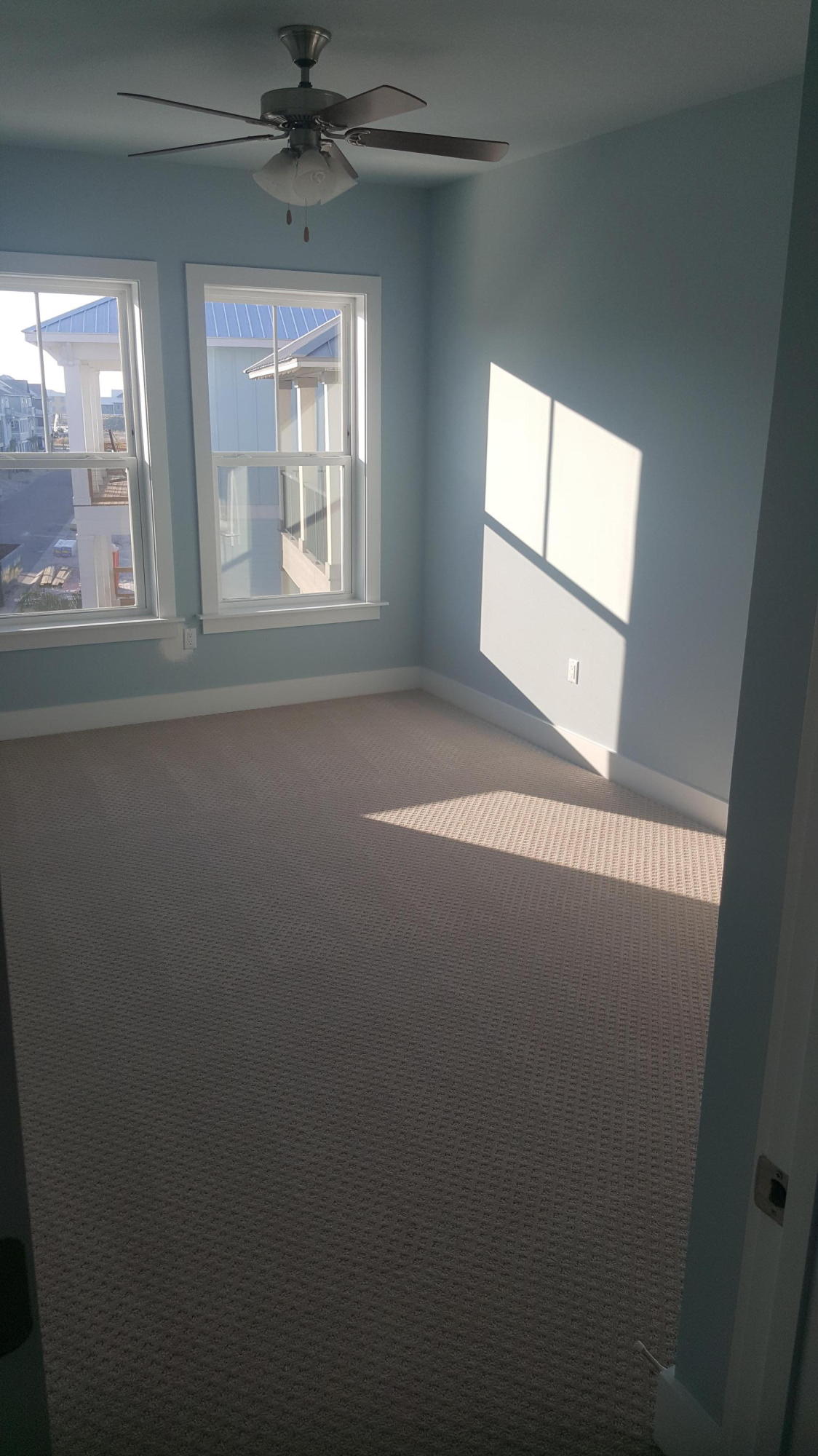 BY THE SEA - Residential