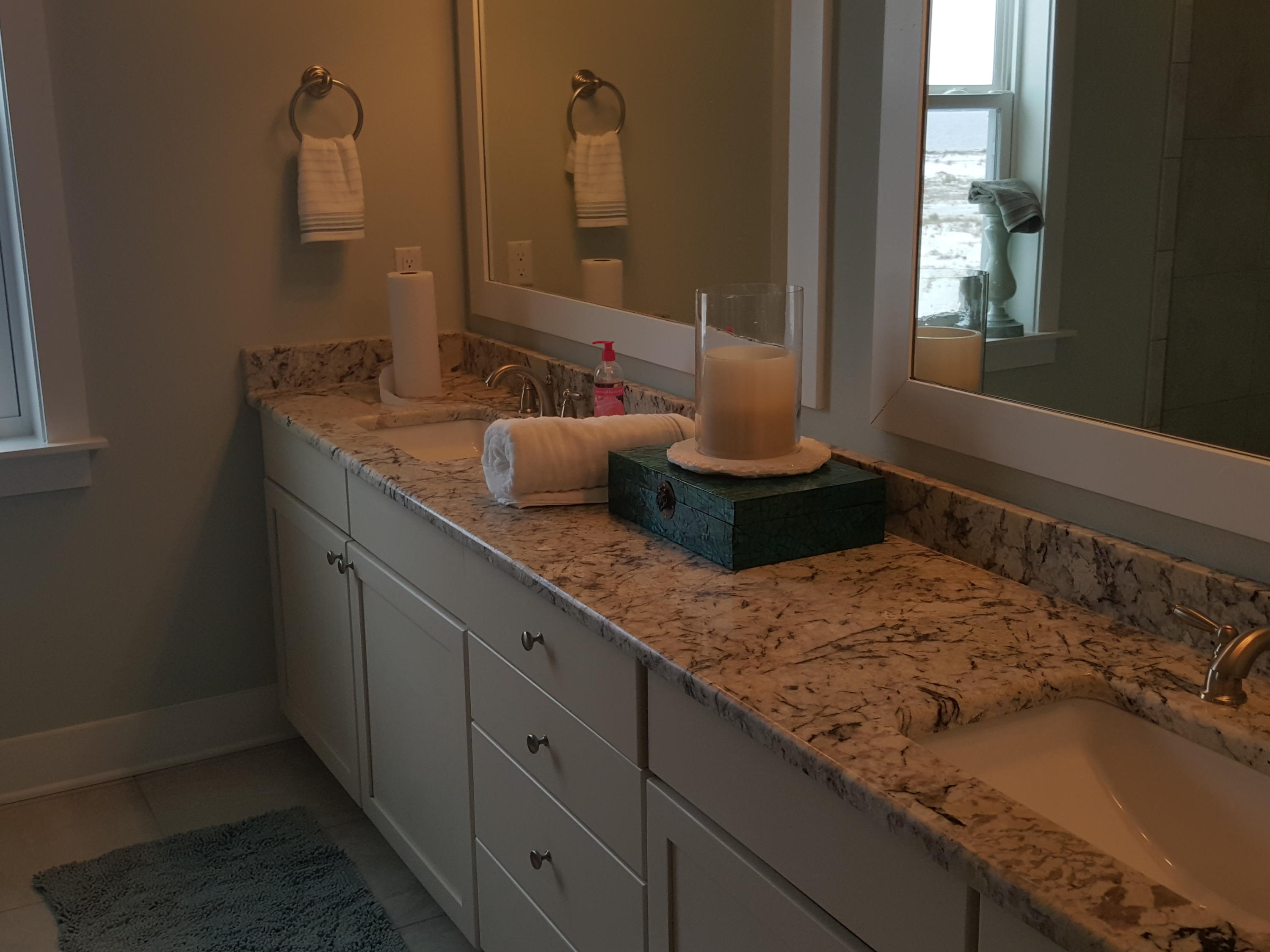 BY THE SEA - Residential