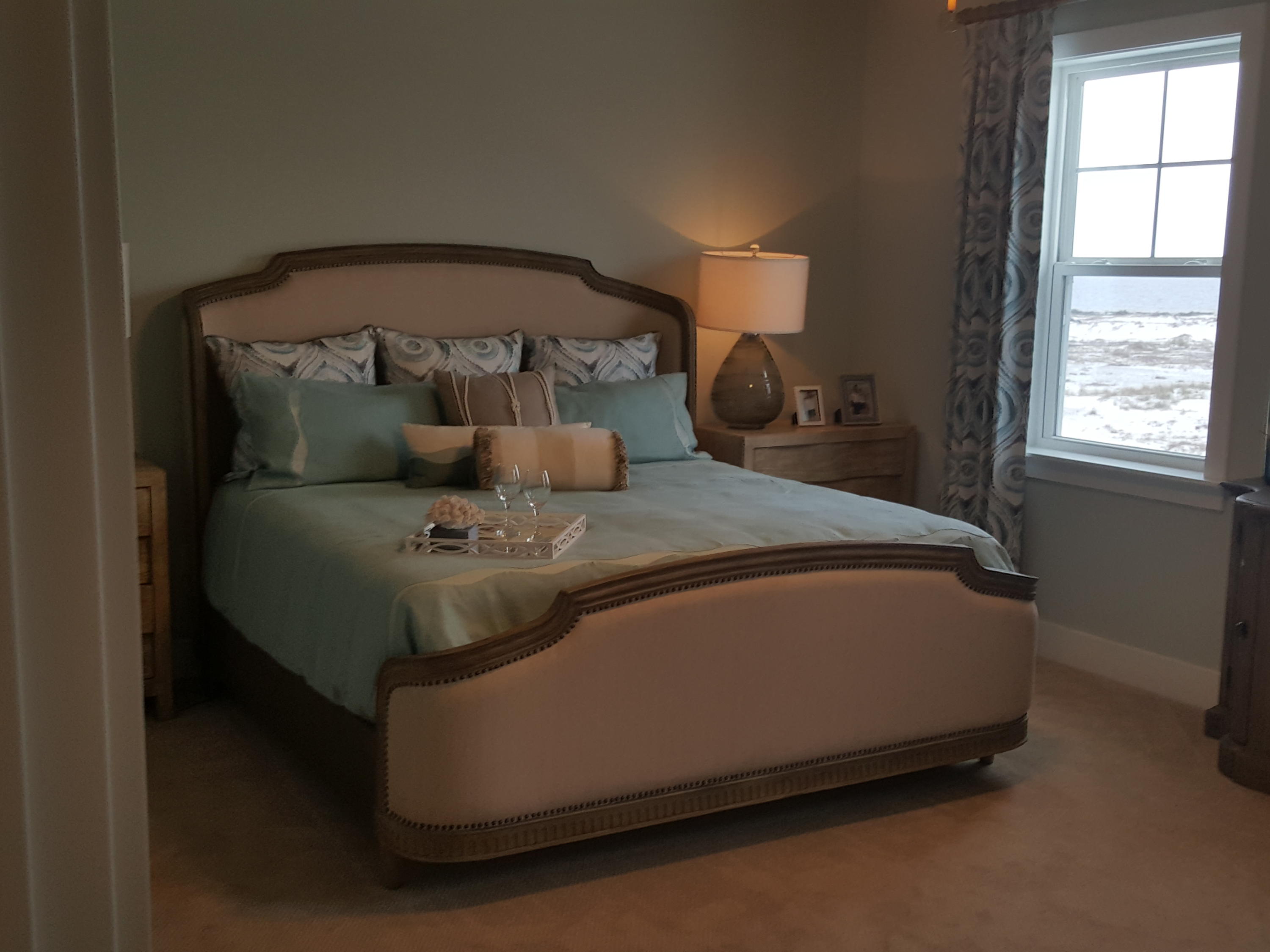 BY THE SEA - Residential