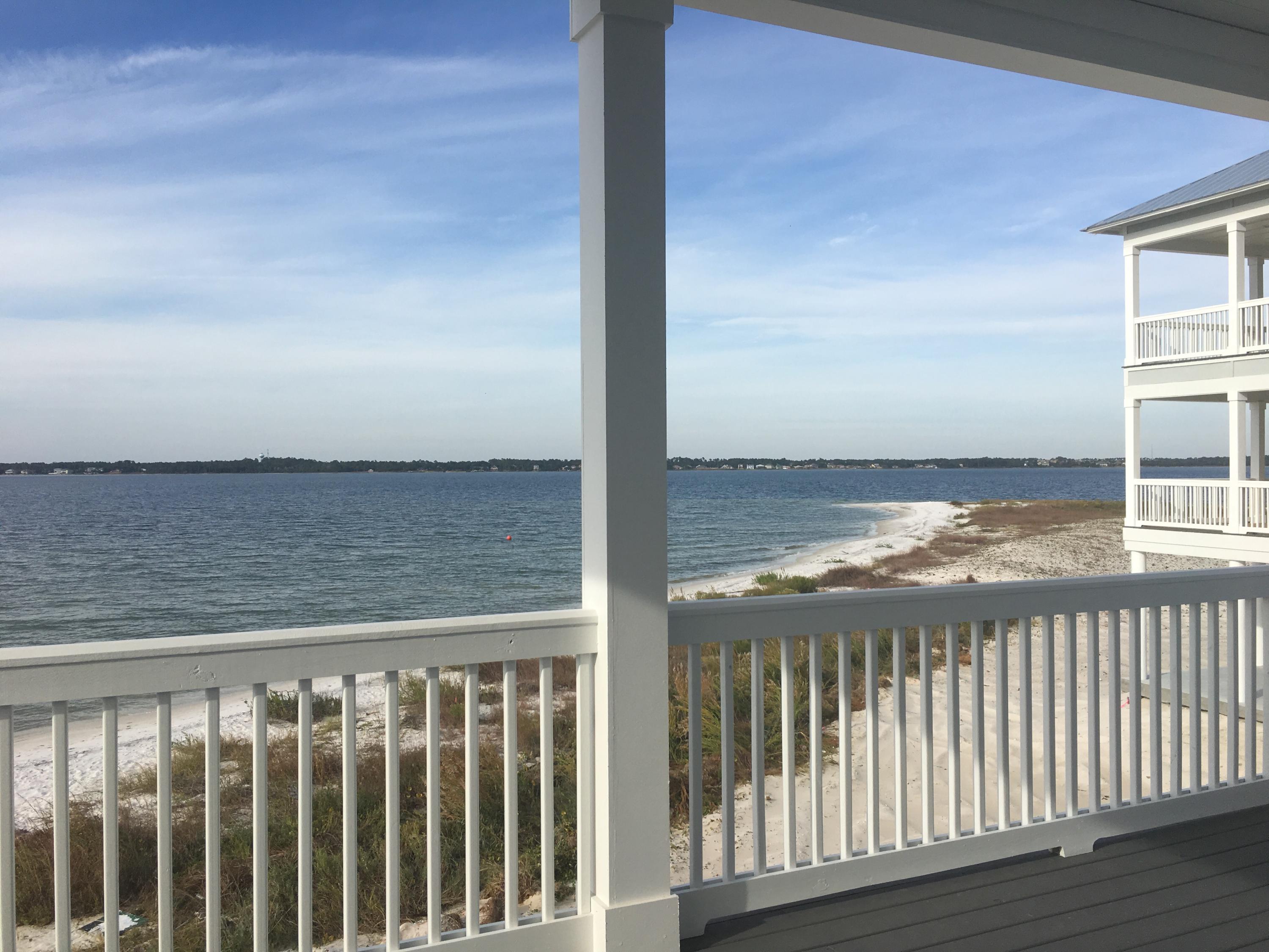 BY THE SEA - Residential