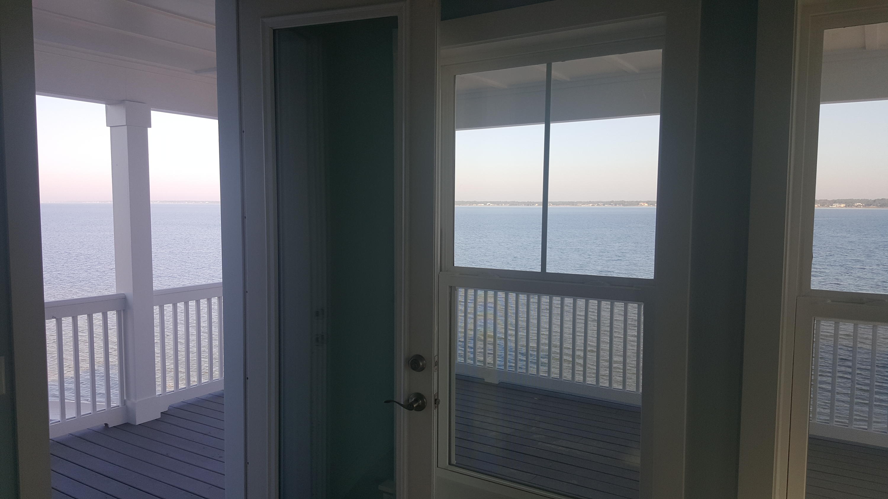 BY THE SEA - Residential