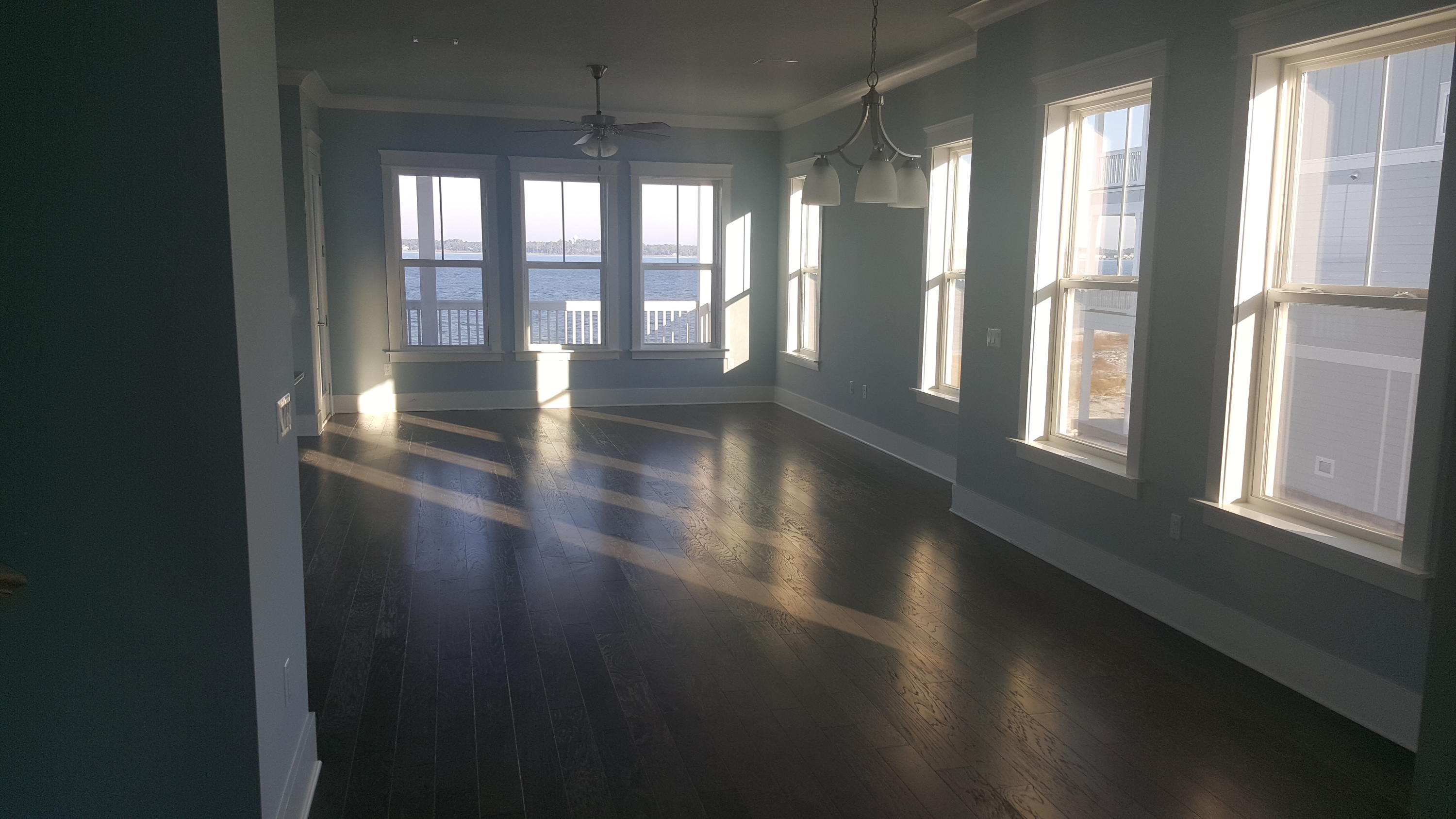 BY THE SEA - Residential