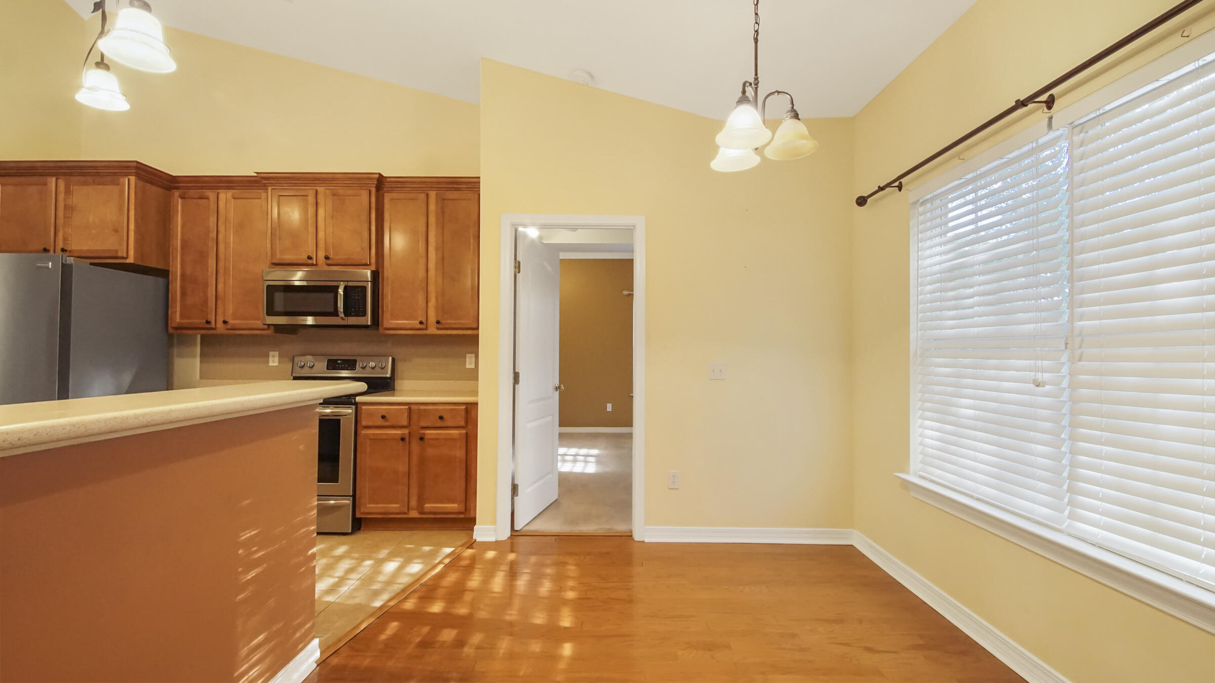 MAGNOLIA LAKE ESTATES PH 2 - Residential