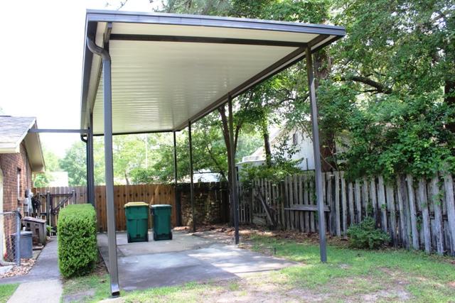 COLLEGE WOOD - Residential