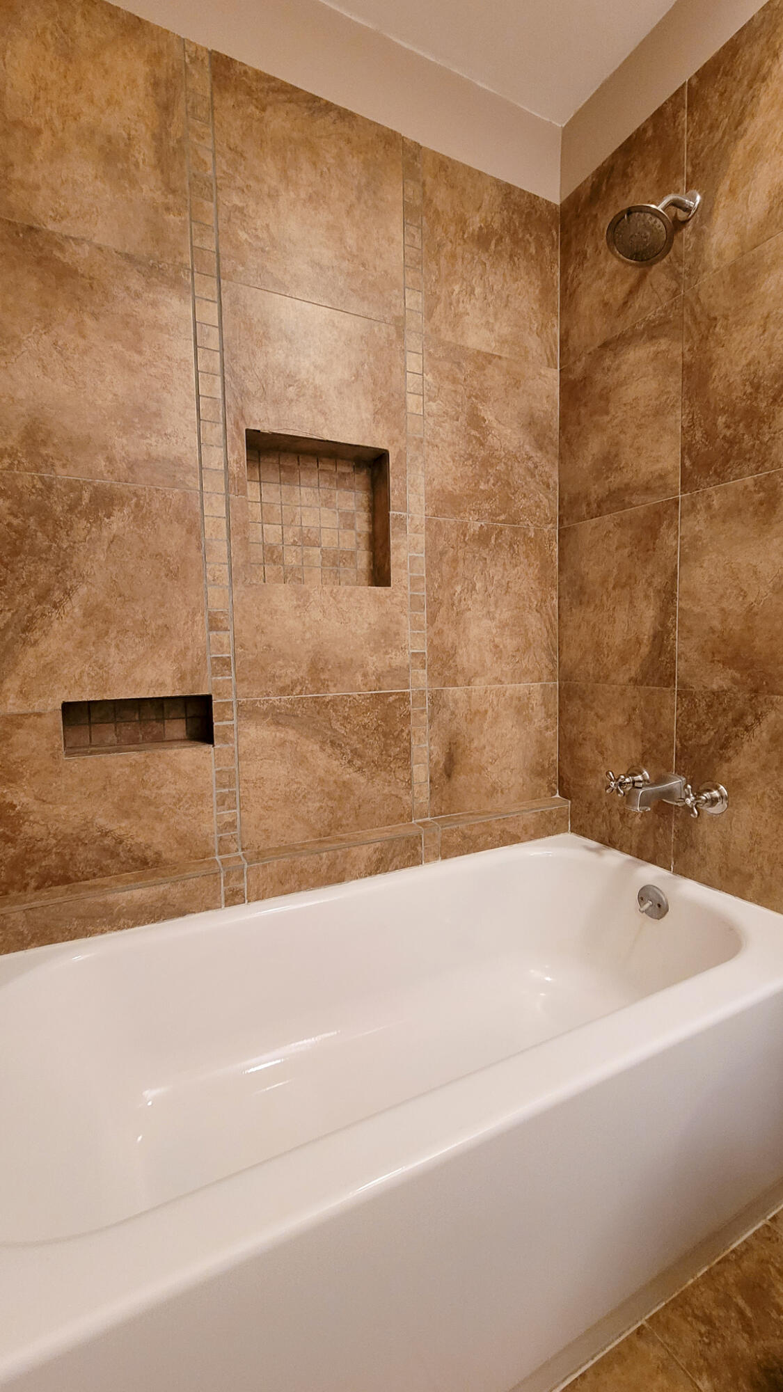 HIDDEN TRAILS PH 1 - Residential