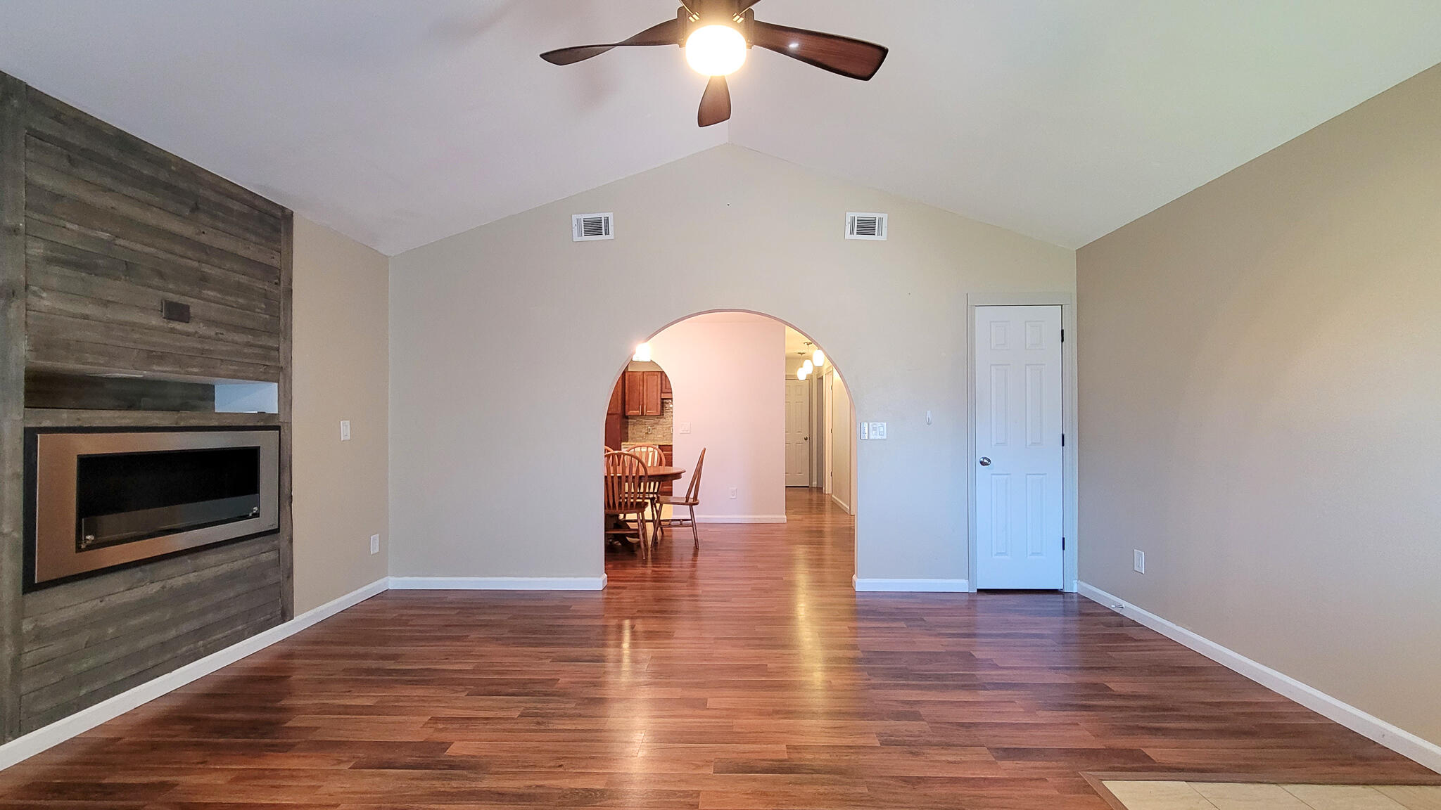 HIDDEN TRAILS PH 1 - Residential