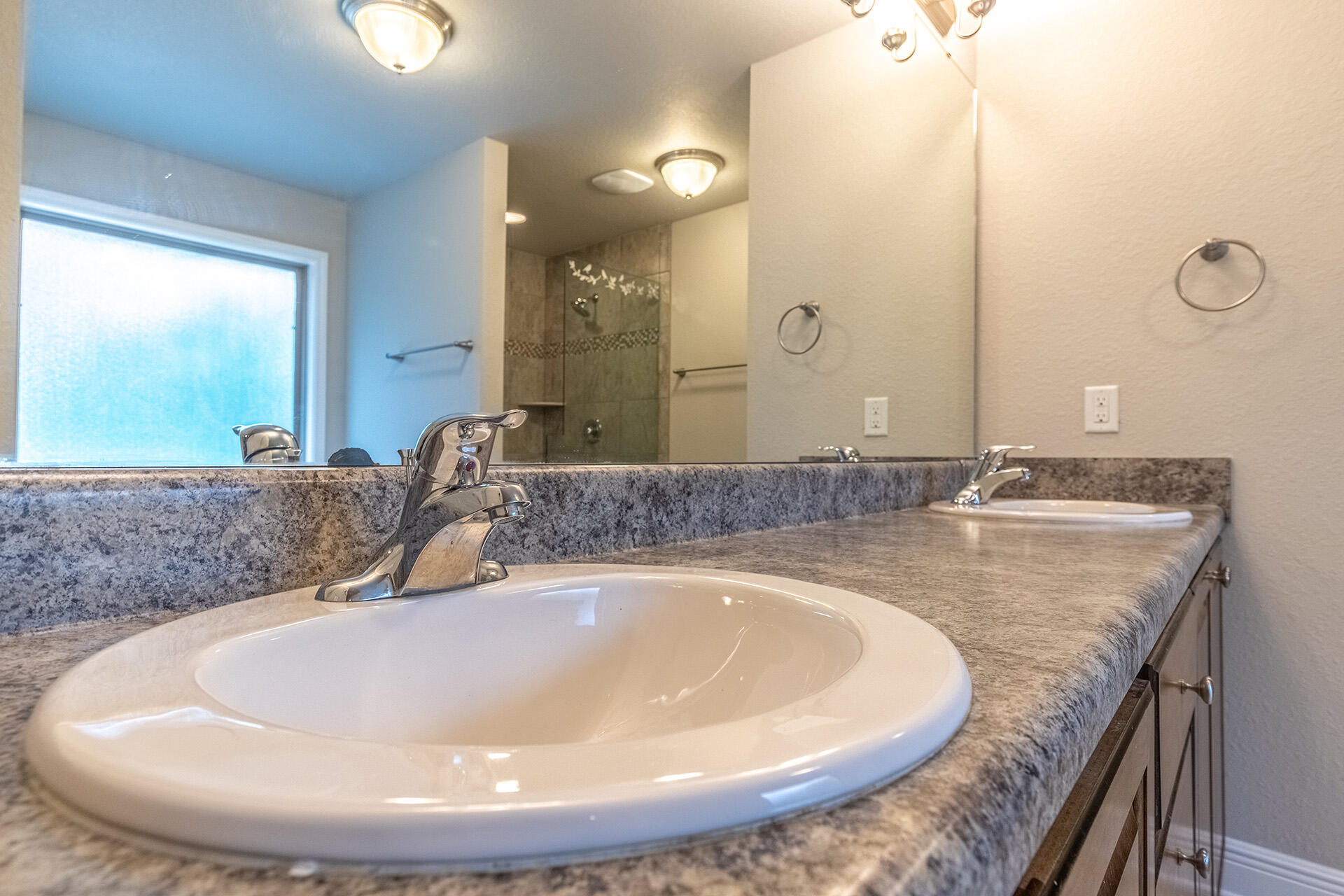 FOX VALLEY - Residential