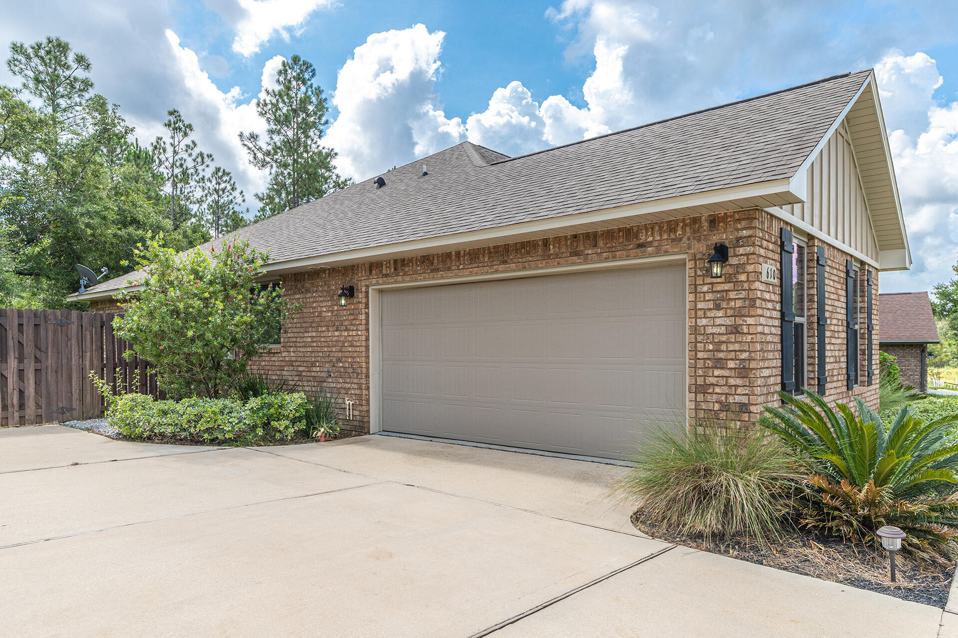 FOX VALLEY - Residential