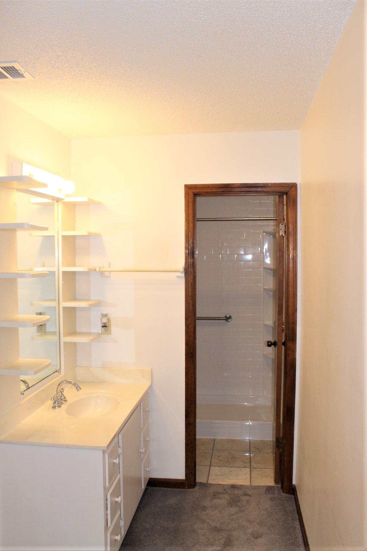 Valparaiso Pinecrest 6 - Residential