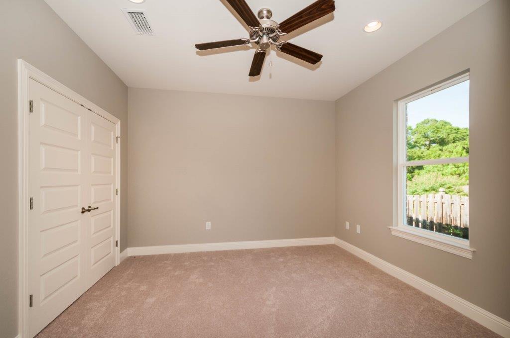 MILL CREEK FARMS - Residential