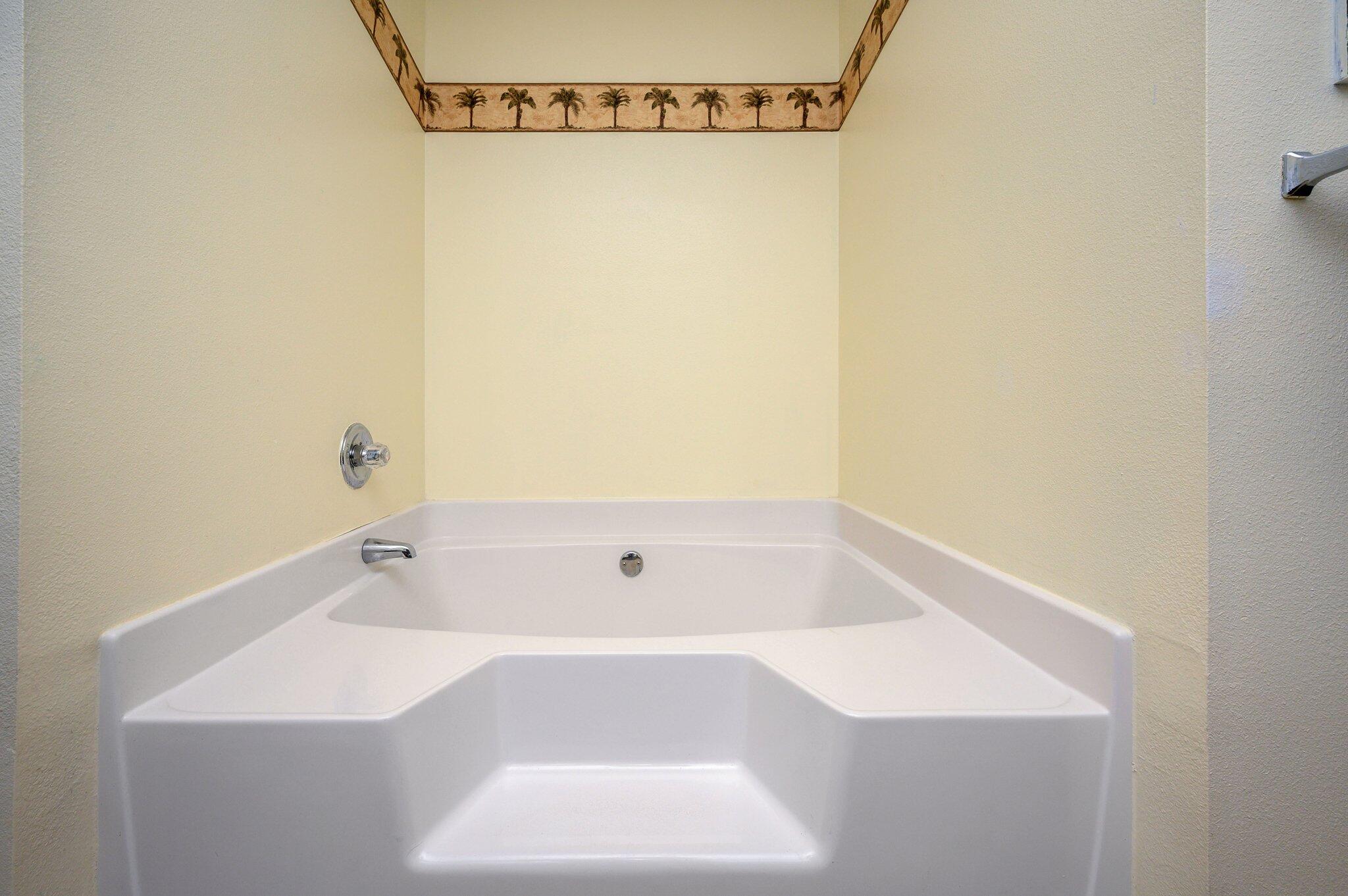 ALICIA PLACE - Residential