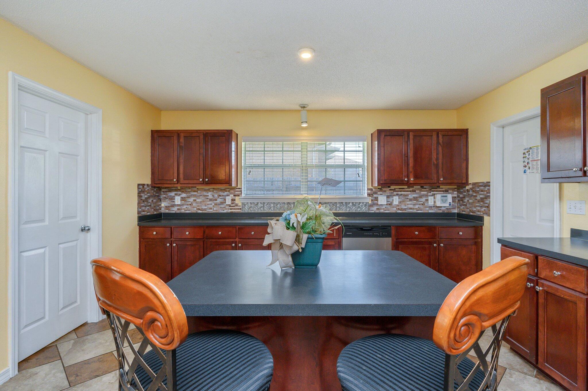 ALICIA PLACE - Residential