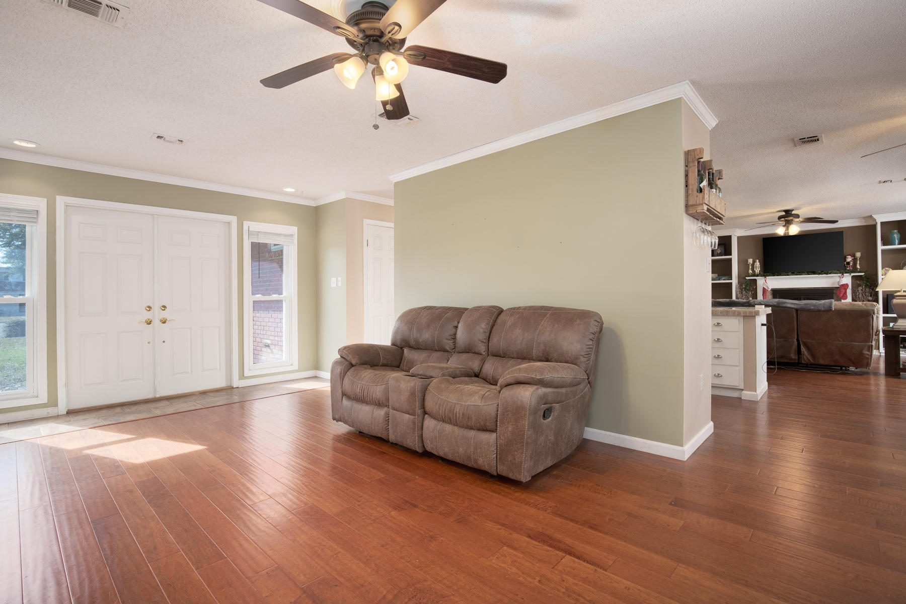 FOREST MANOR - Residential