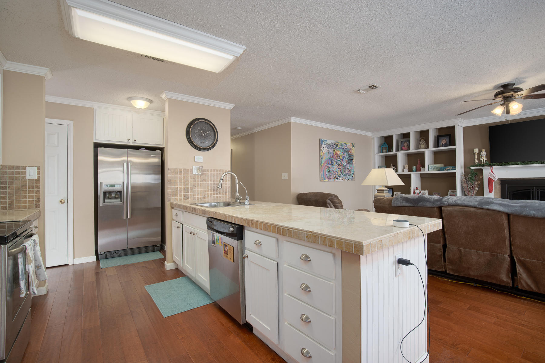 FOREST MANOR - Residential